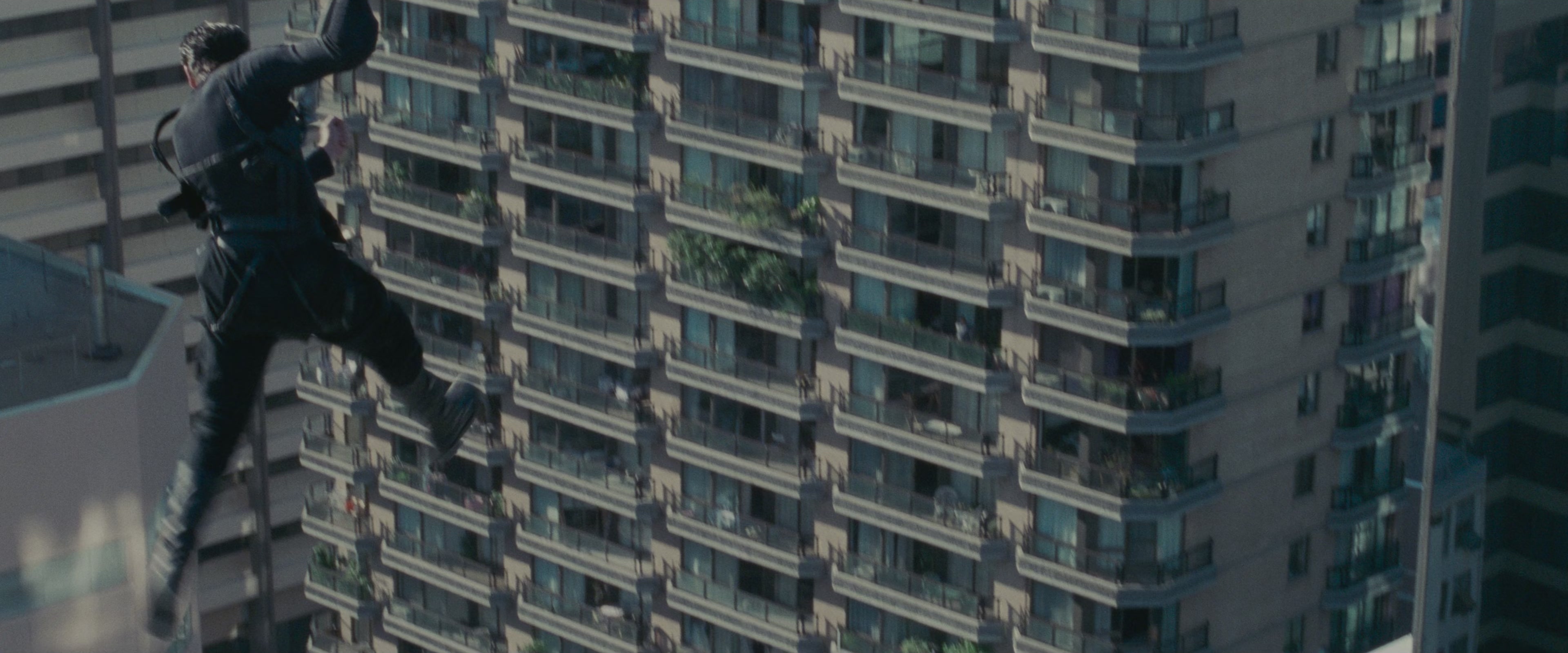 The Matrix (1999), wide, 2.40:1 — film still