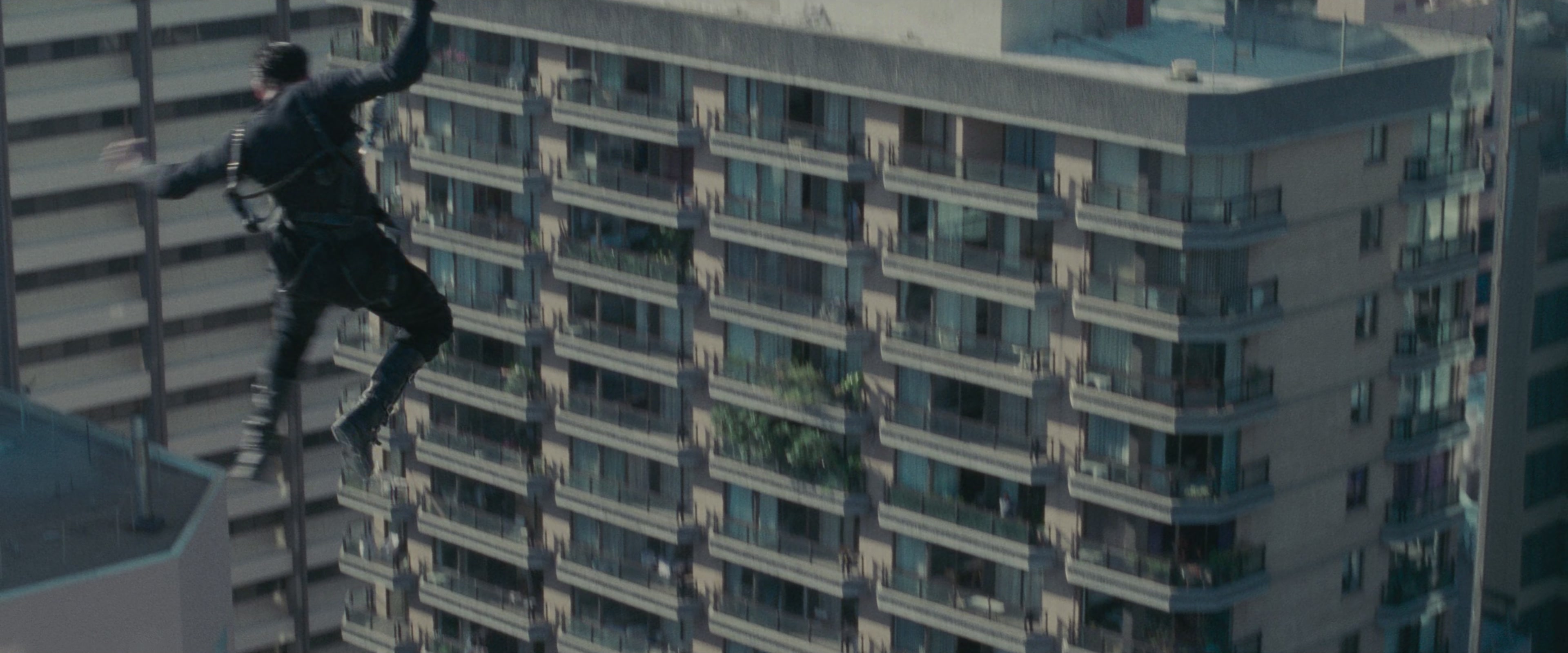 The Matrix (1999), wide, 2.40:1 — film still