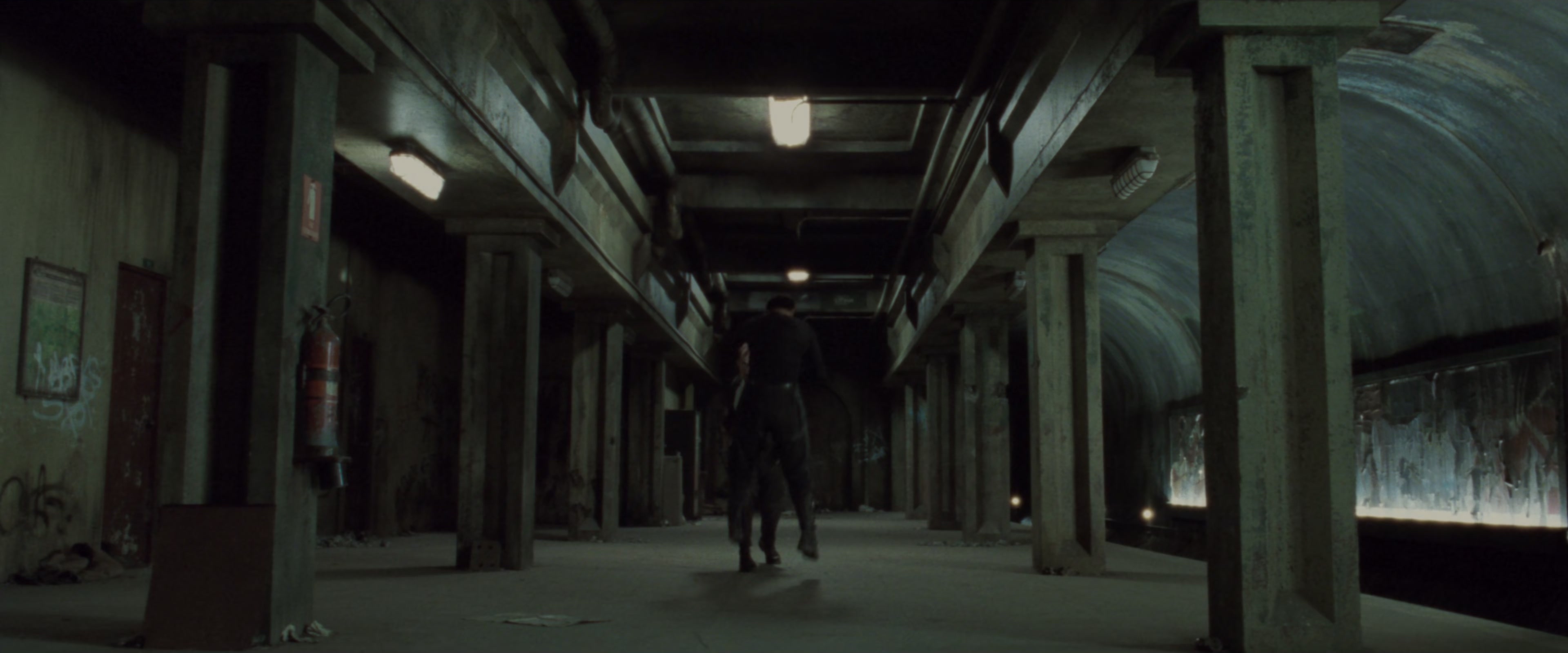 The Matrix (1999), wide, 2.40:1 — film still