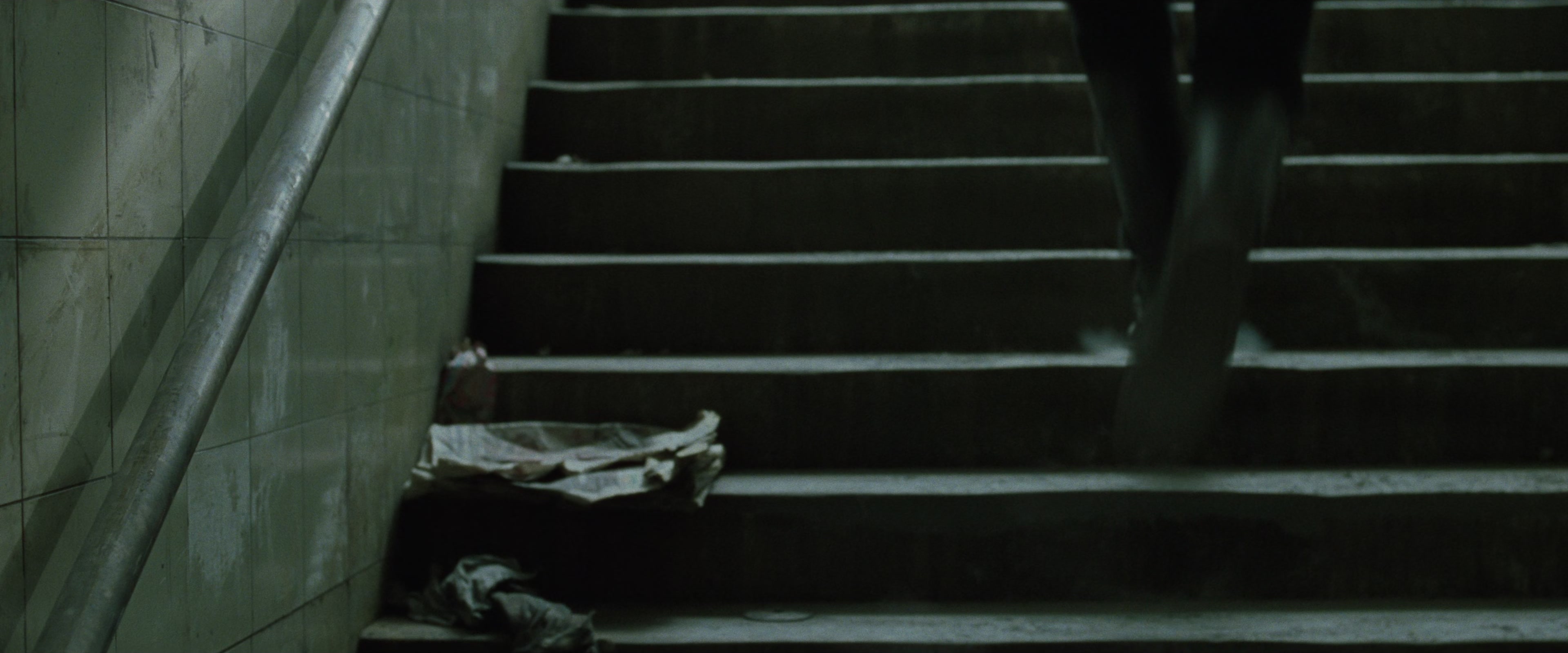 The Matrix (1999), wide, 2.40:1 — film still