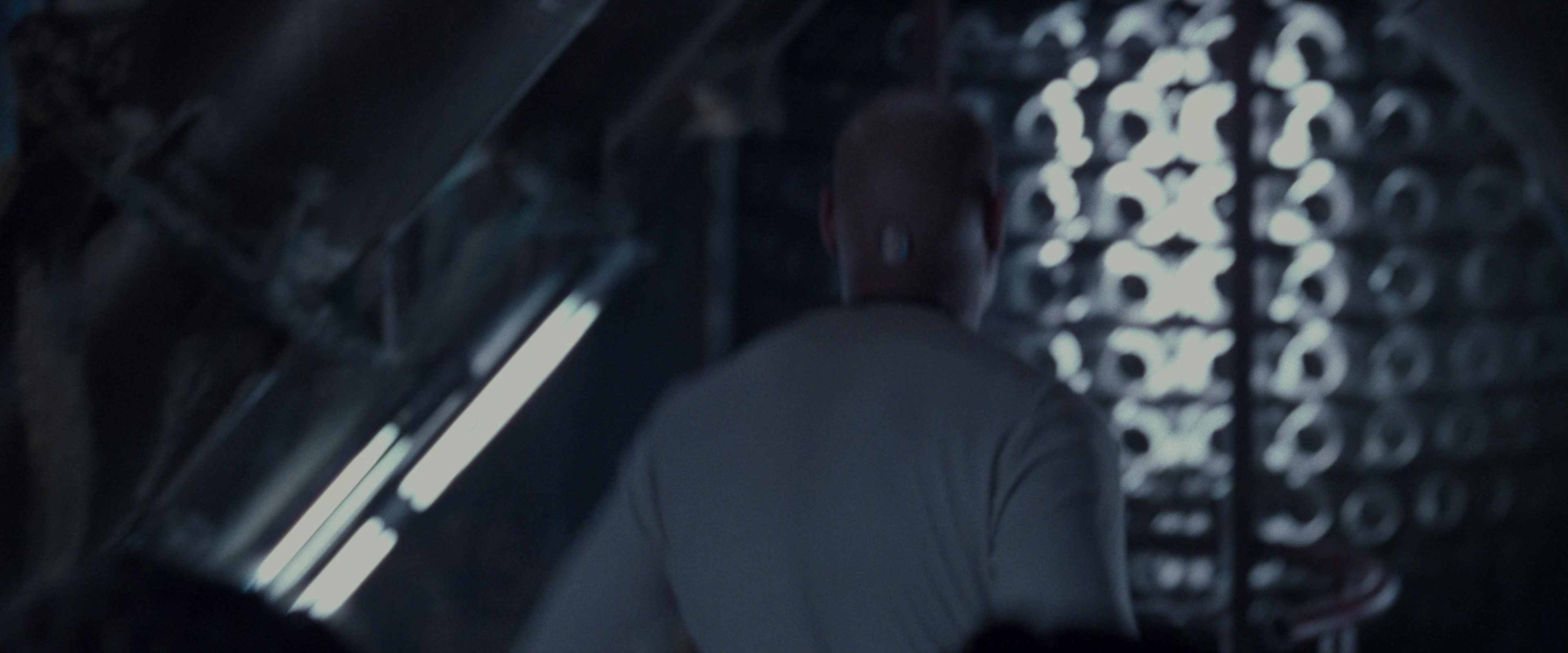The Matrix (1999), wide, 2.40:1 — film still