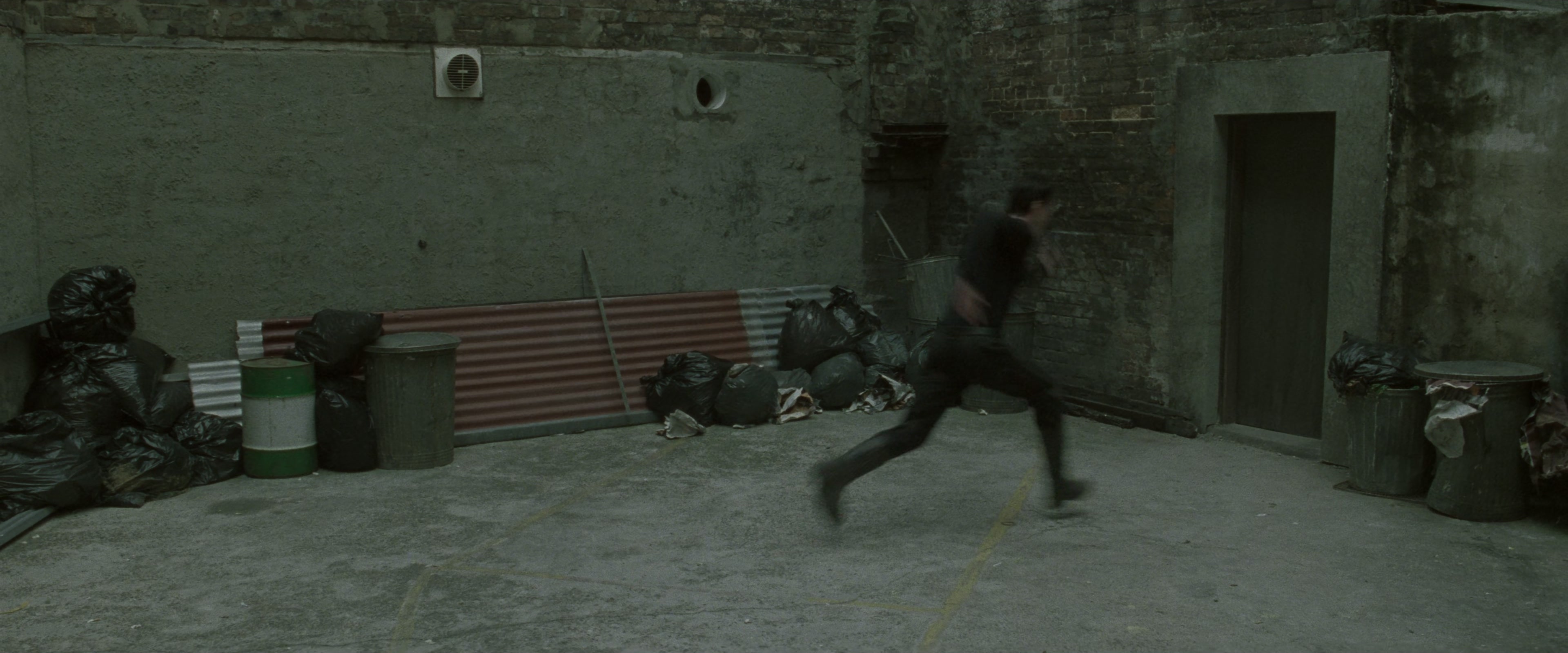 The Matrix (1999), wide, 2.40:1 — film still