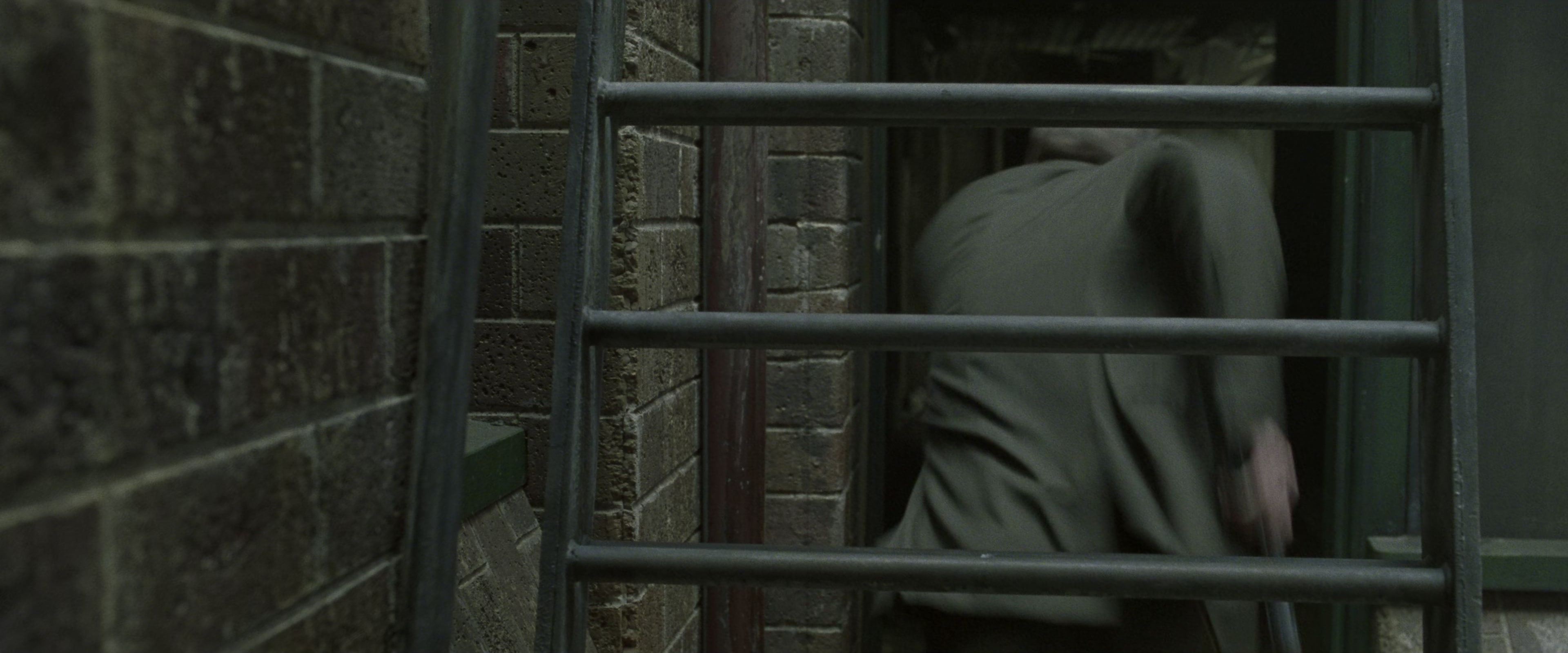 The Matrix (1999), wide, 2.40:1 — film still