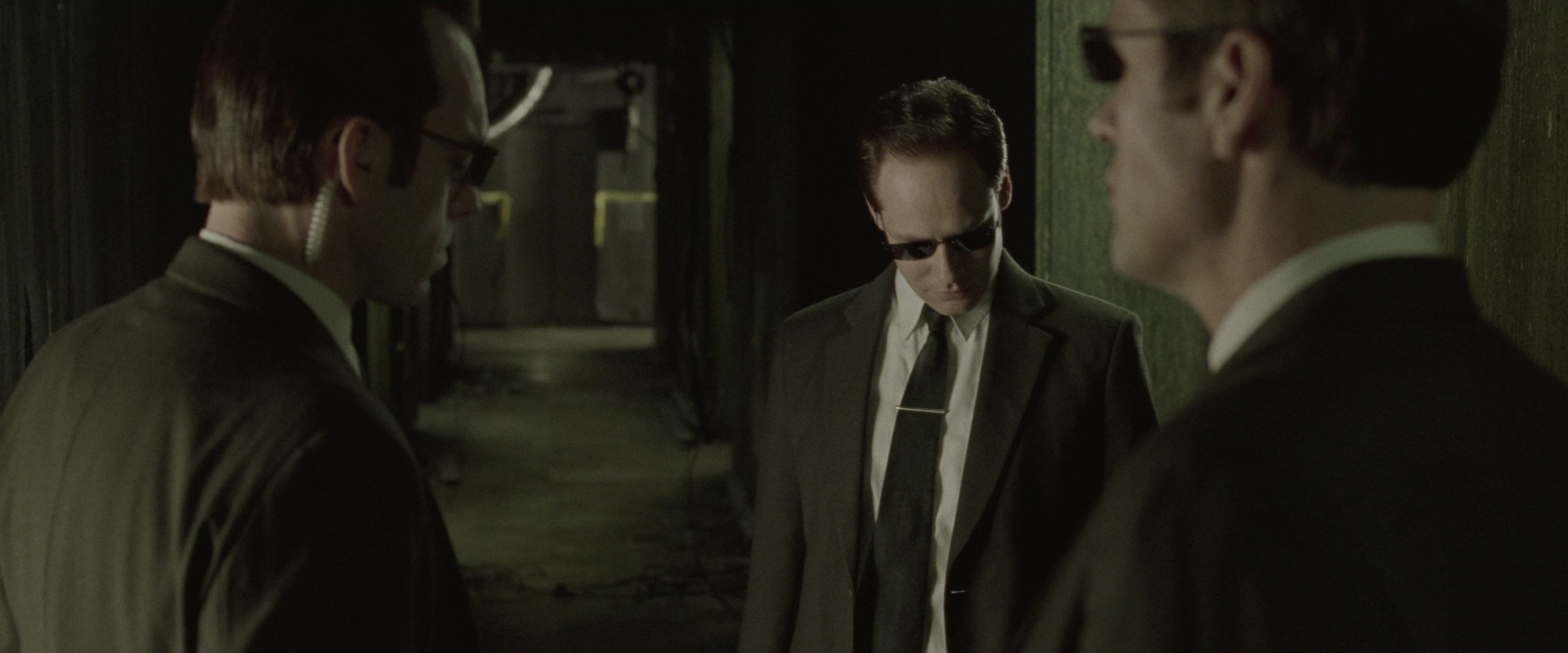 The Matrix (1999), medium, 2.40:1 — film still