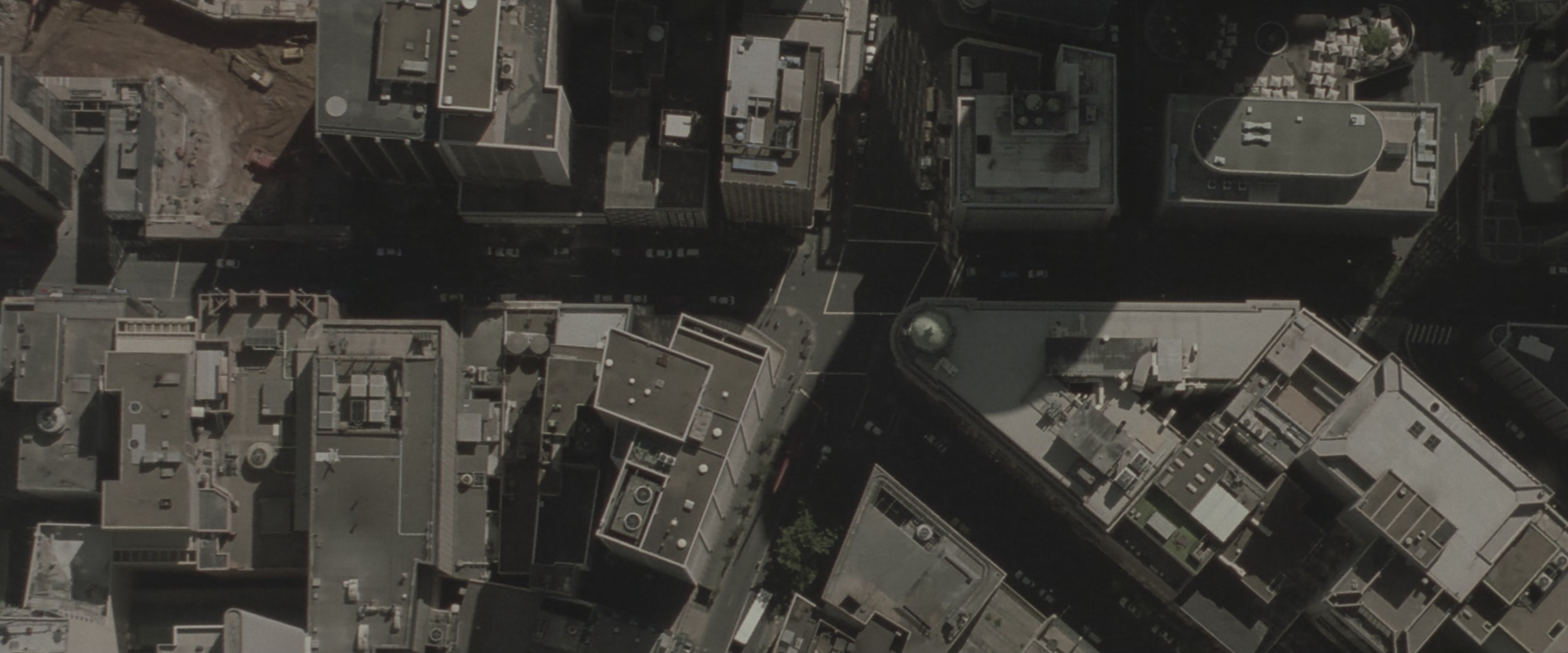 The Matrix (1999), wide, 2.40:1 — film still