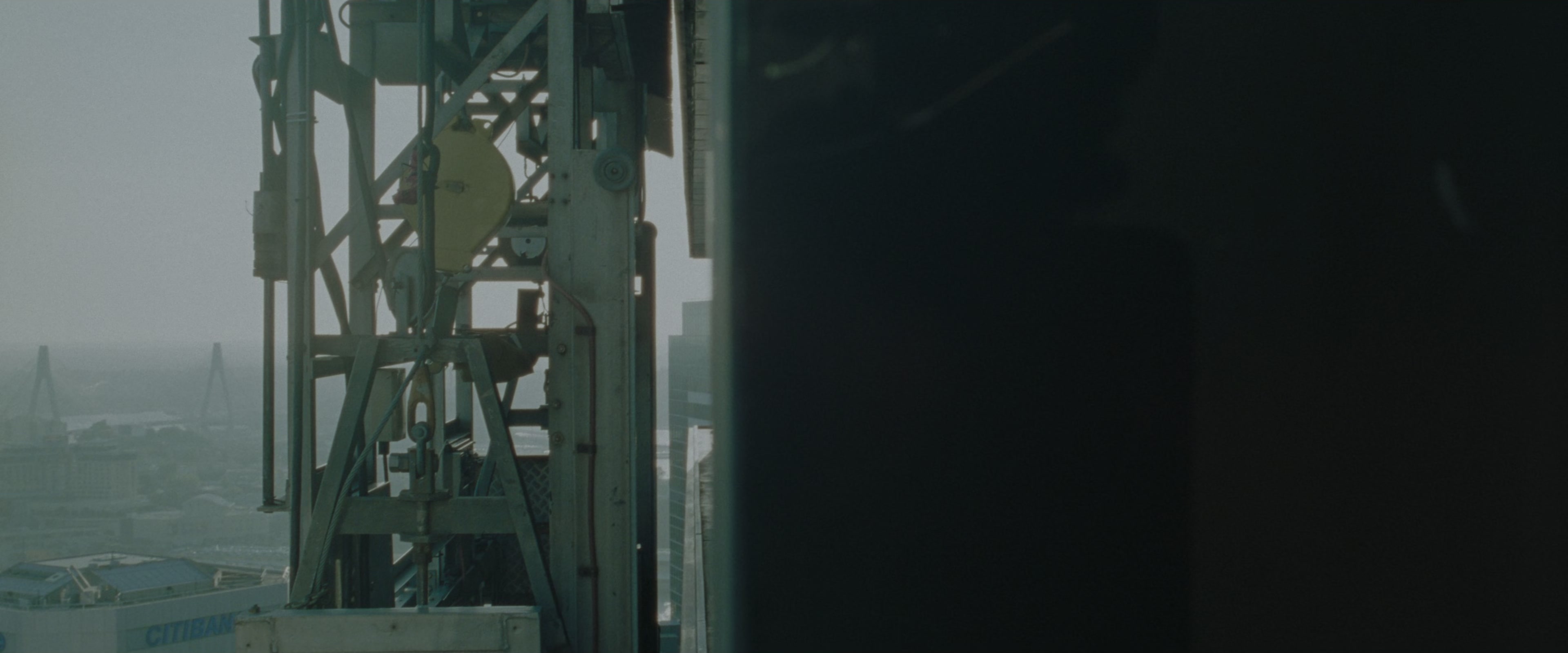 The Matrix (1999), unknown, 2.40:1 — film still