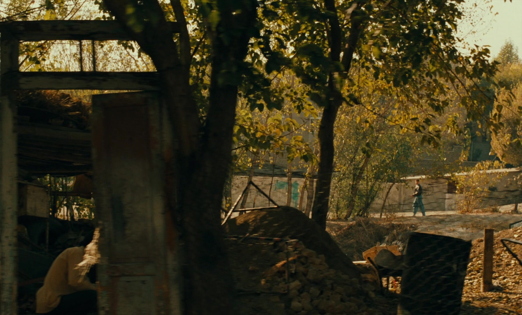 Ta'm e guilass (1997), wide, 1.66:1 — film still