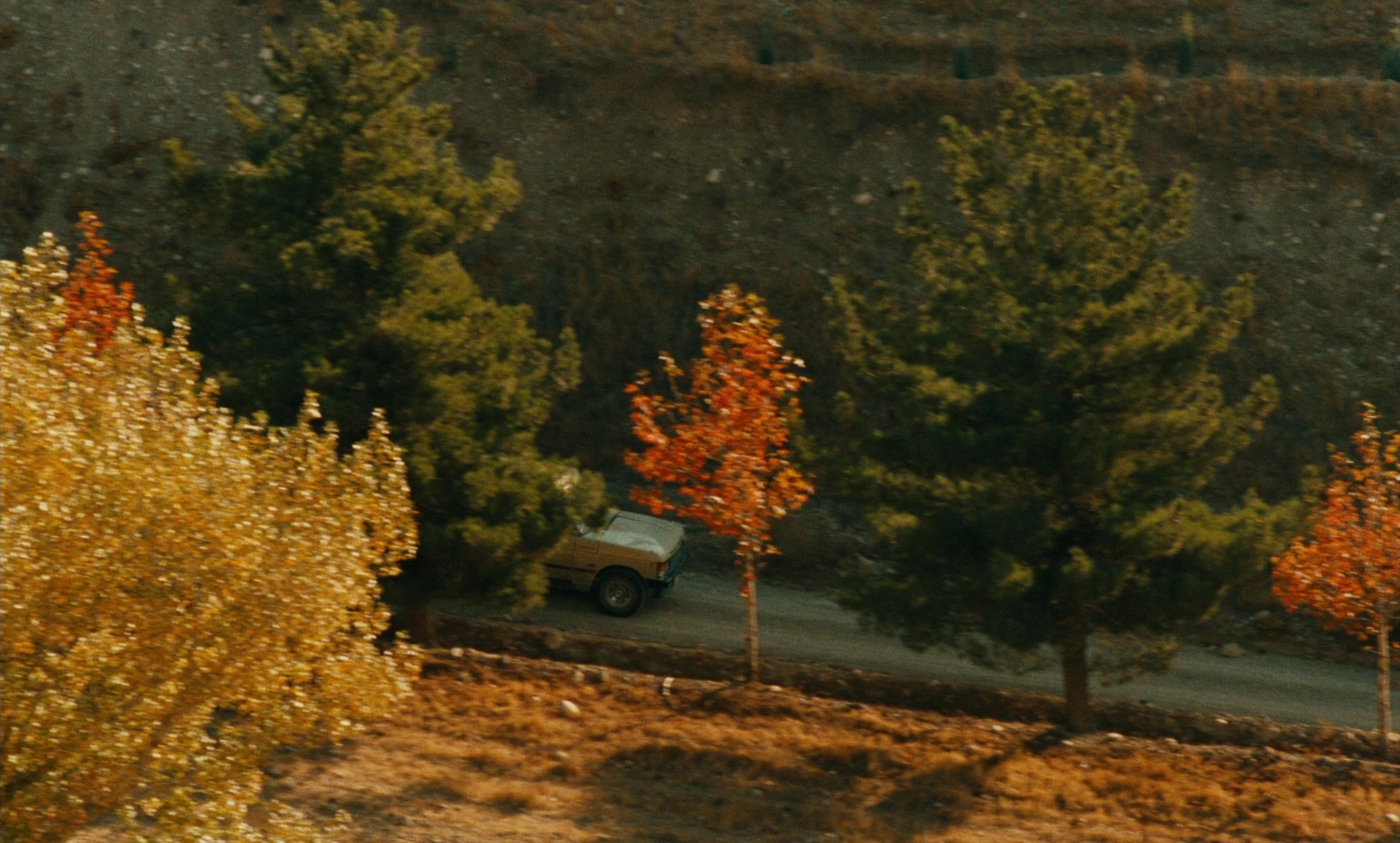 Ta'm e guilass (1997), wide, 1.66:1 — film still