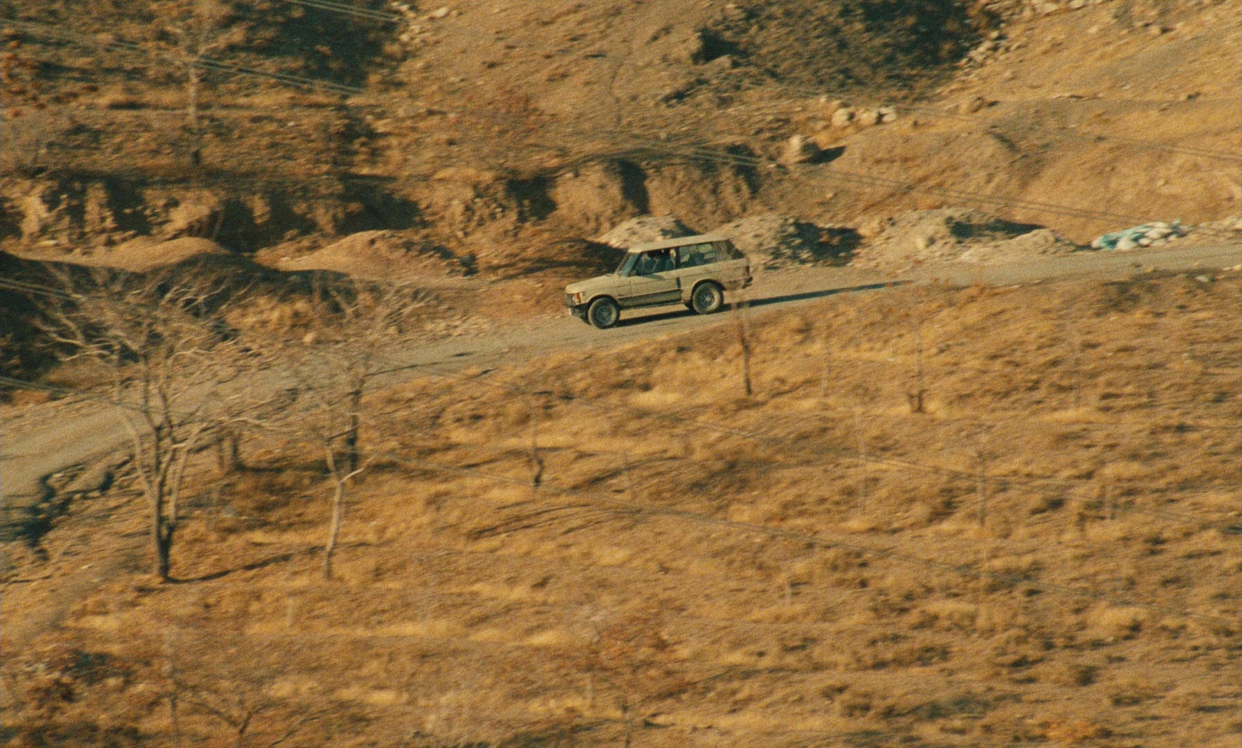 Ta'm e guilass (1997), wide, 1.66:1 — film still