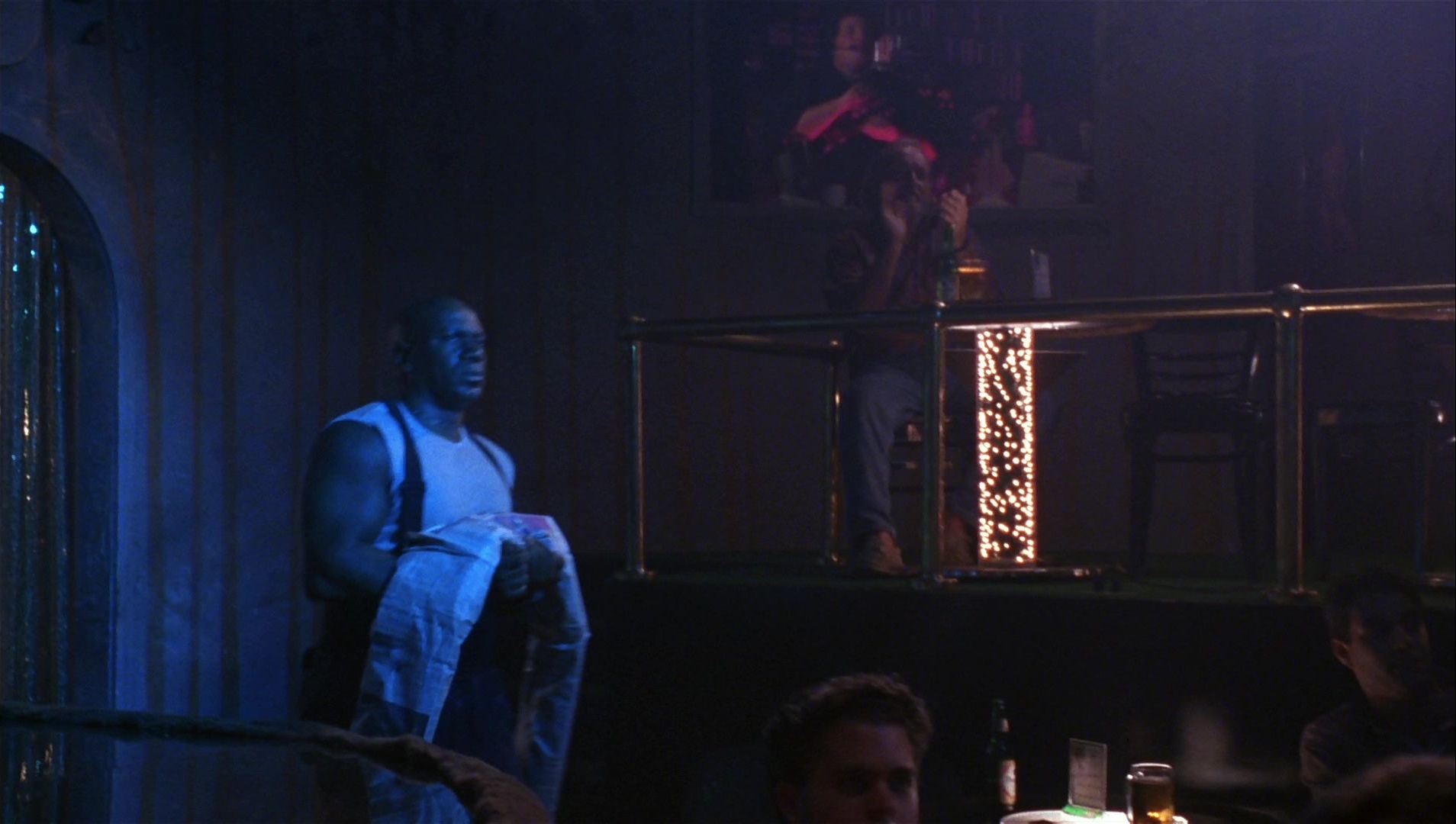 Striptease (1996), wide, 1.77:1 — film still