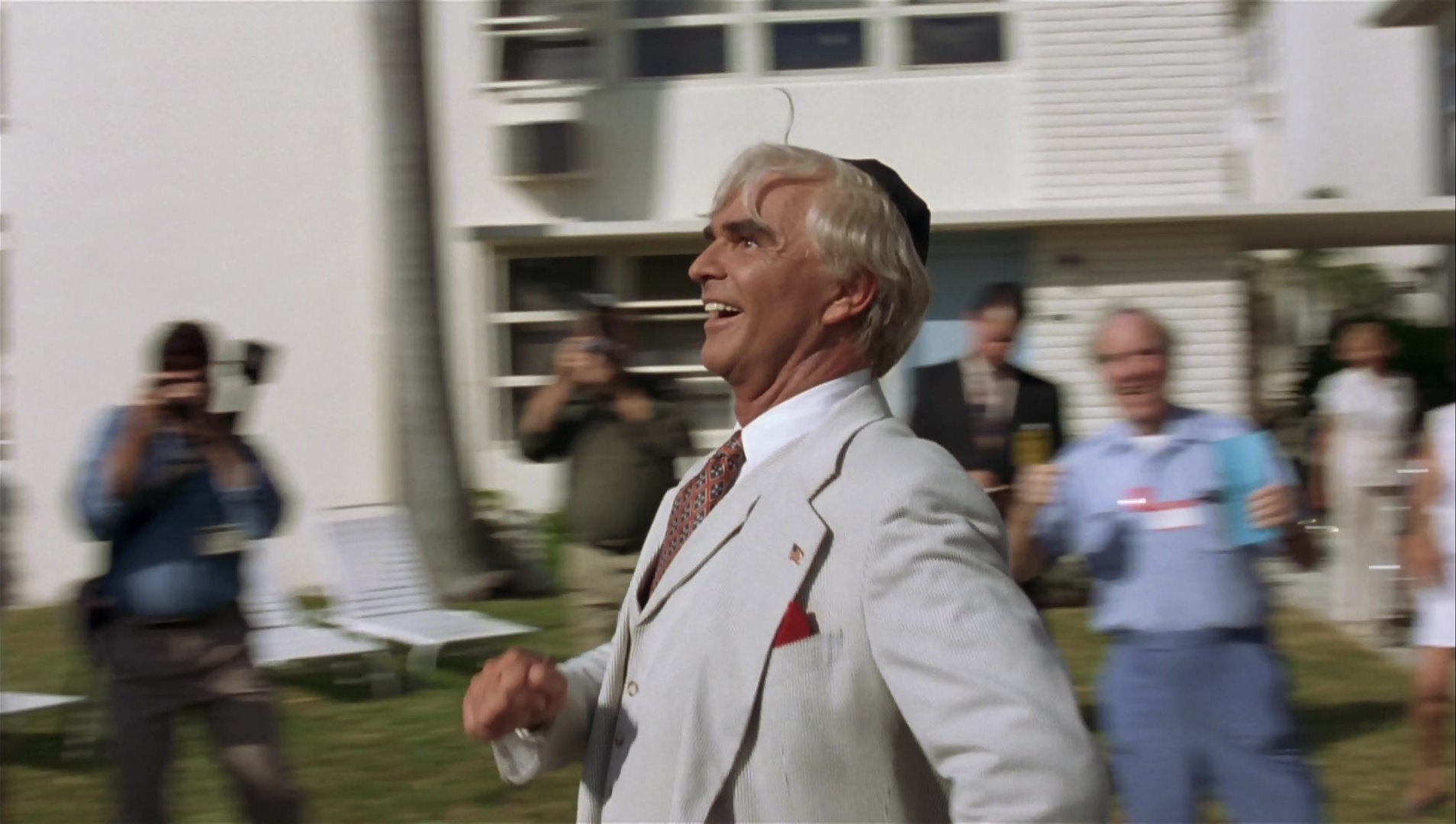 Striptease (1996), wide, 1.77:1 — film still