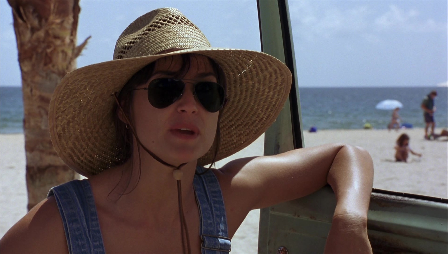 Striptease (1996), medium, 1.77:1 — film still