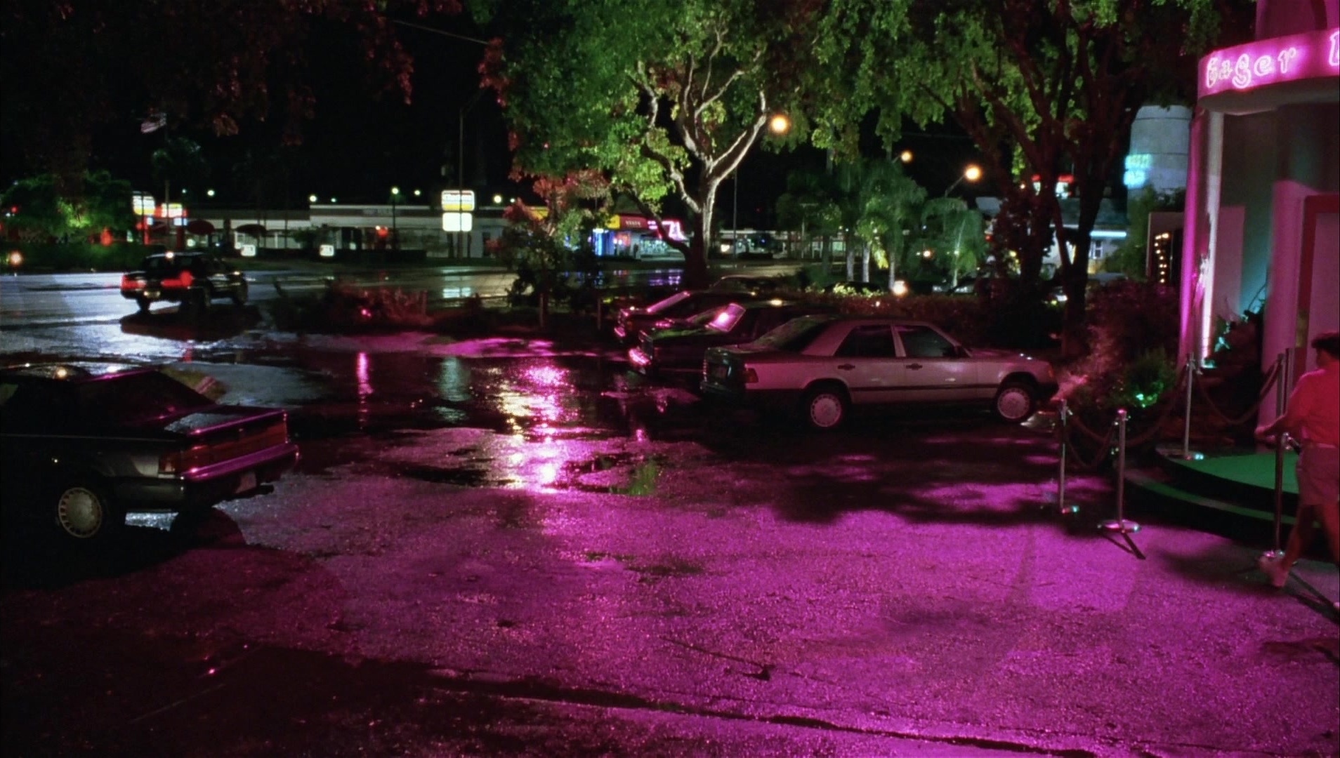 Striptease (1996), wide, 1.77:1 — film still