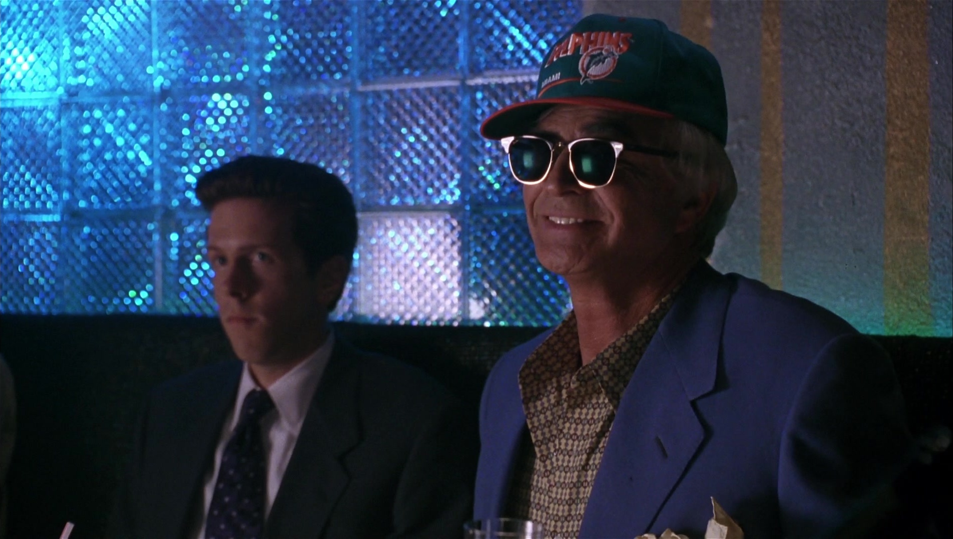 Striptease (1996), wide, 1.77:1 — film still