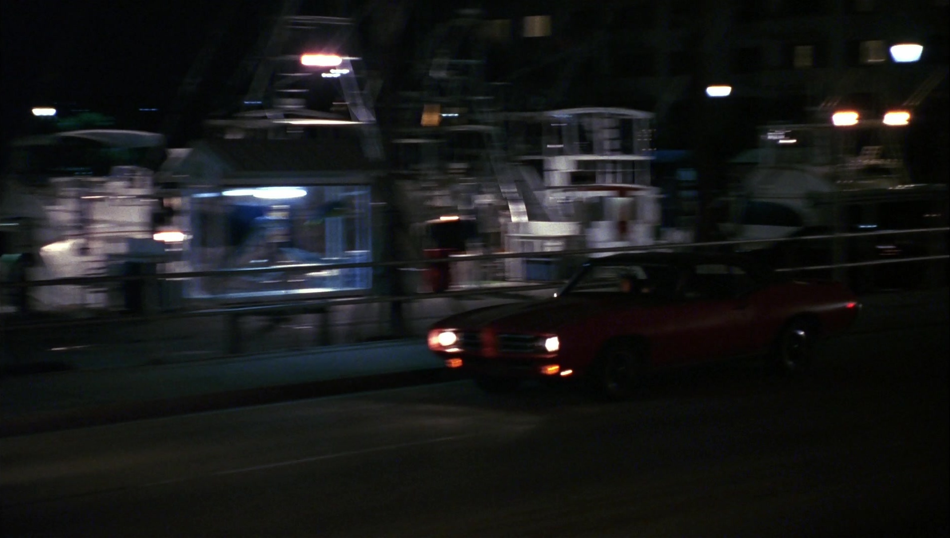 Striptease (1996), wide, 1.77:1 — film still