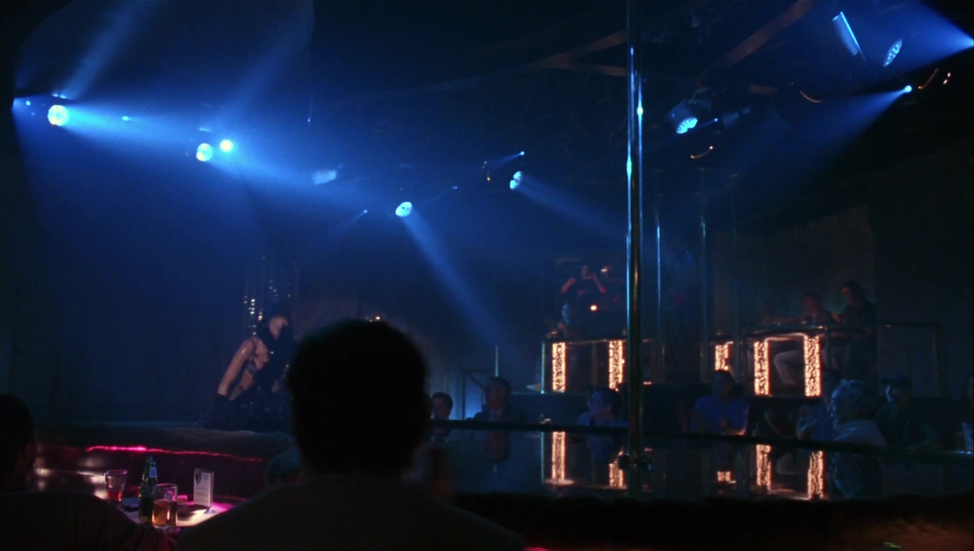 Striptease (1996), wide, 1.77:1 — film still