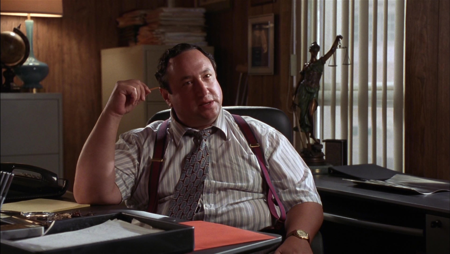 Striptease (1996), wide, 1.77:1 — film still