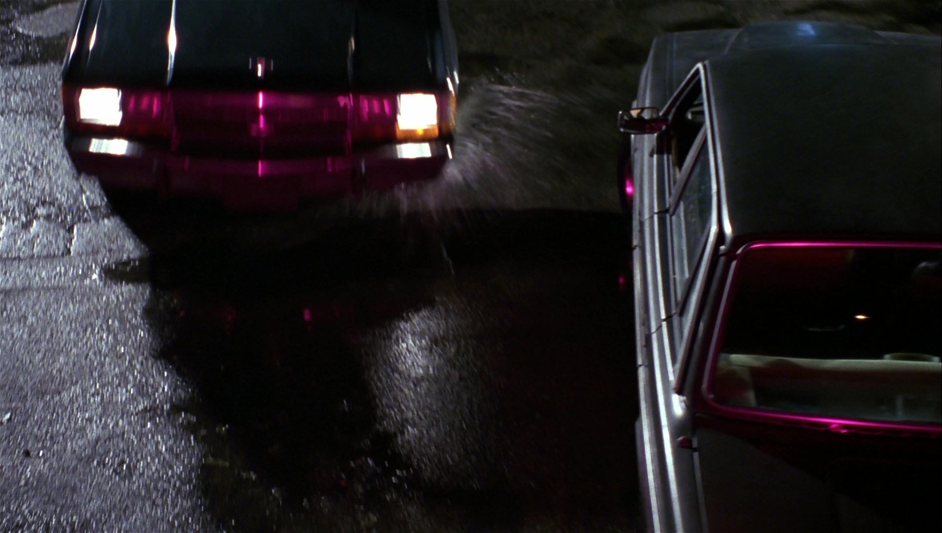 Striptease (1996), wide, 1.77:1 — film still