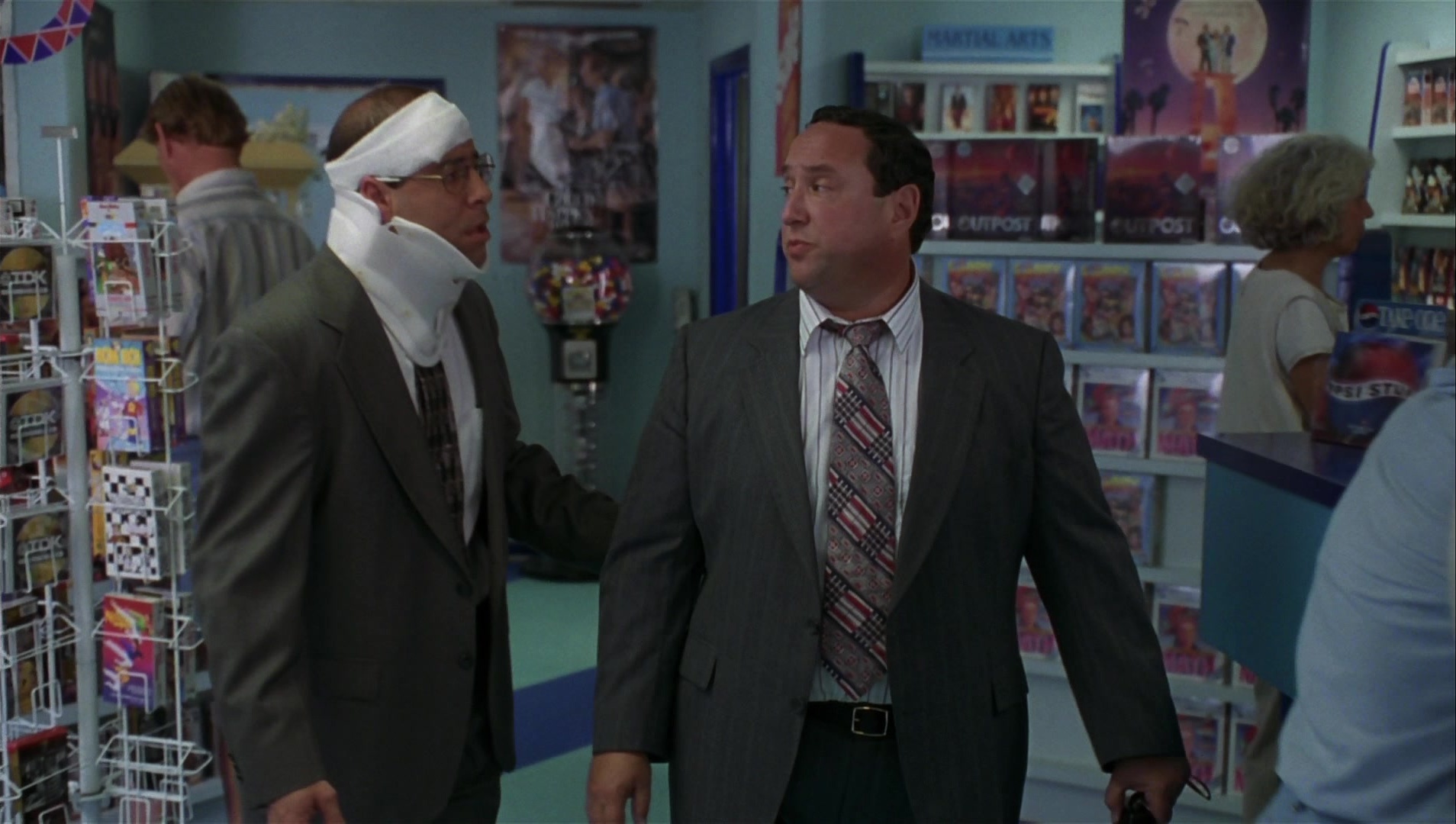 Striptease (1996), wide, 1.77:1 — film still