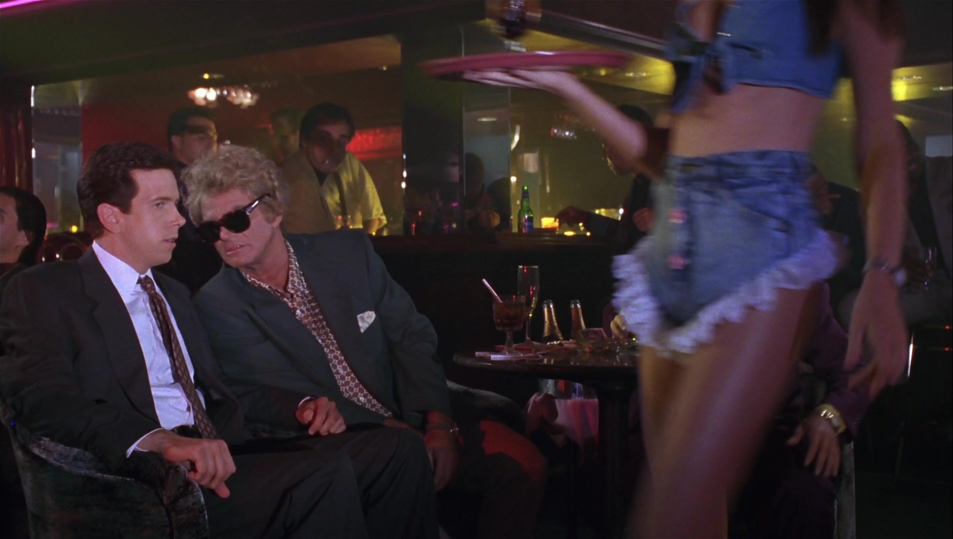 Striptease (1996), wide, 1.77:1 — film still