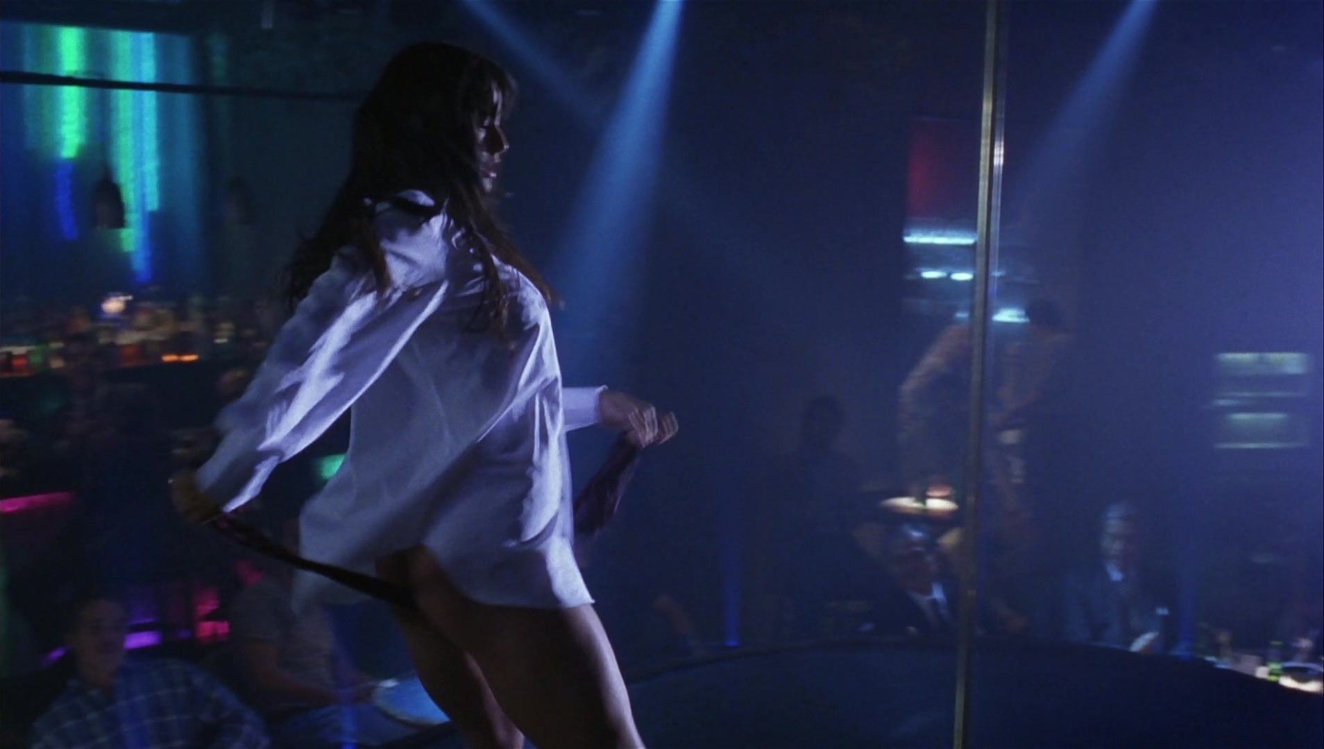 Striptease (1996), wide, 1.77:1 — film still