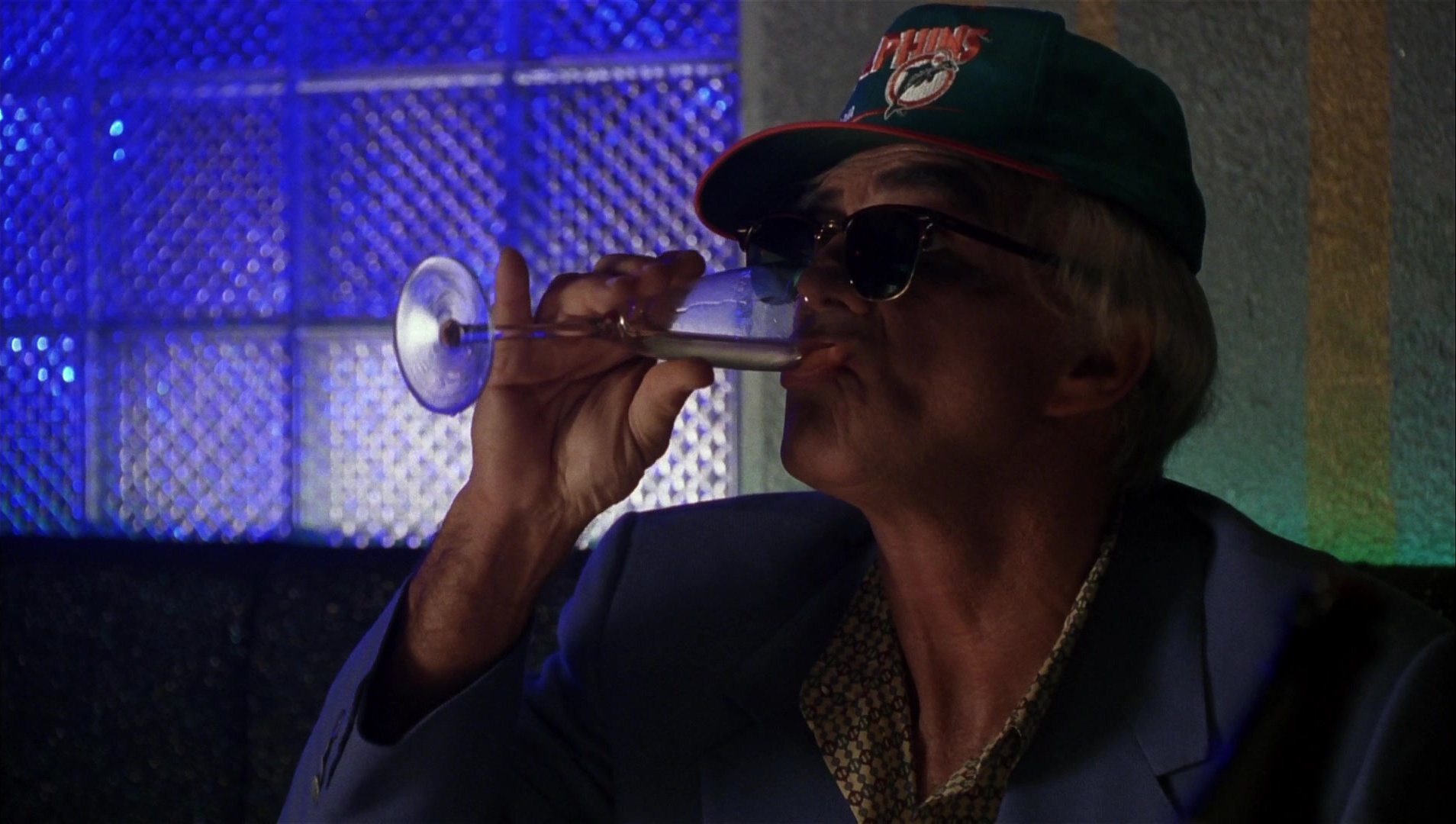 Striptease (1996), wide, 1.77:1 — film still