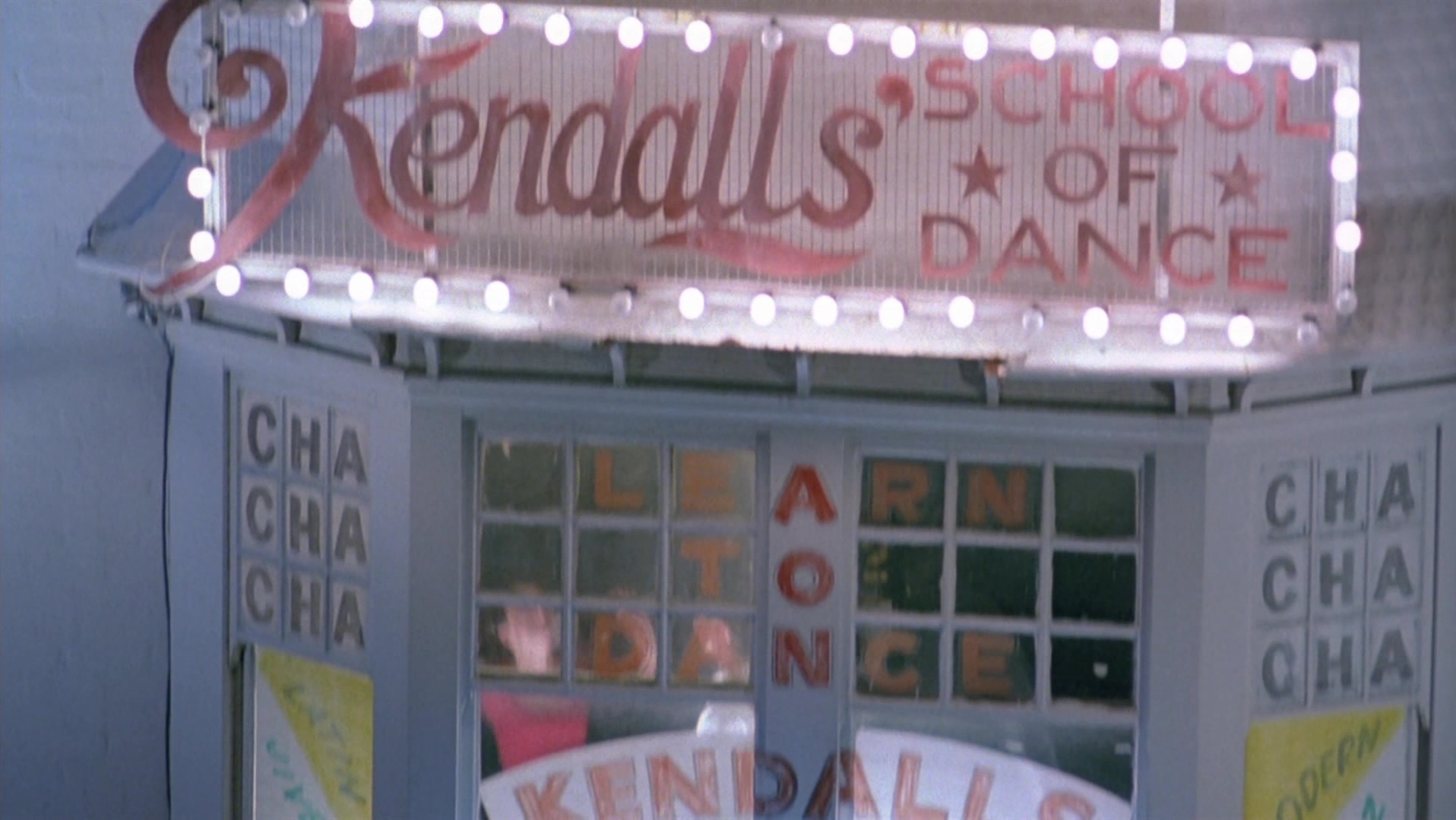 Strictly Ballroom (1992), wide, 1.77:1 — film still