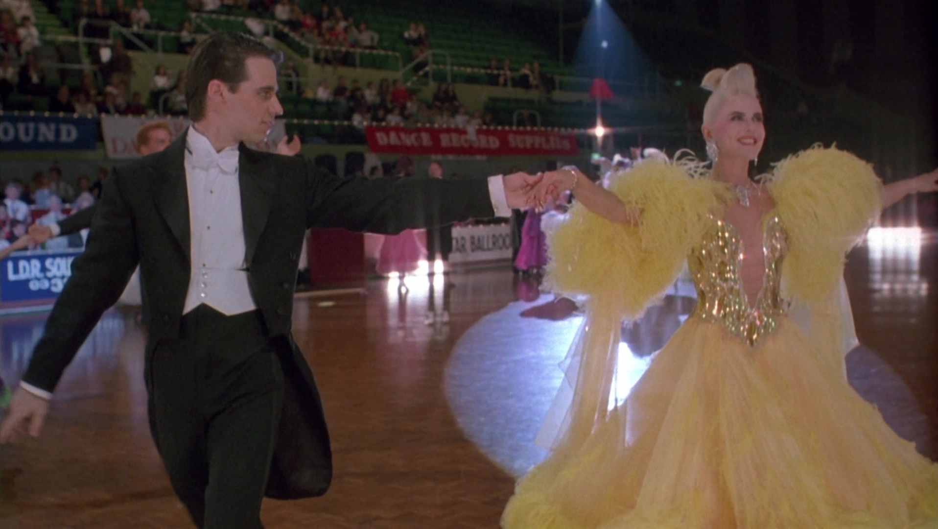 Strictly Ballroom (1992), wide, 1.77:1 — film still