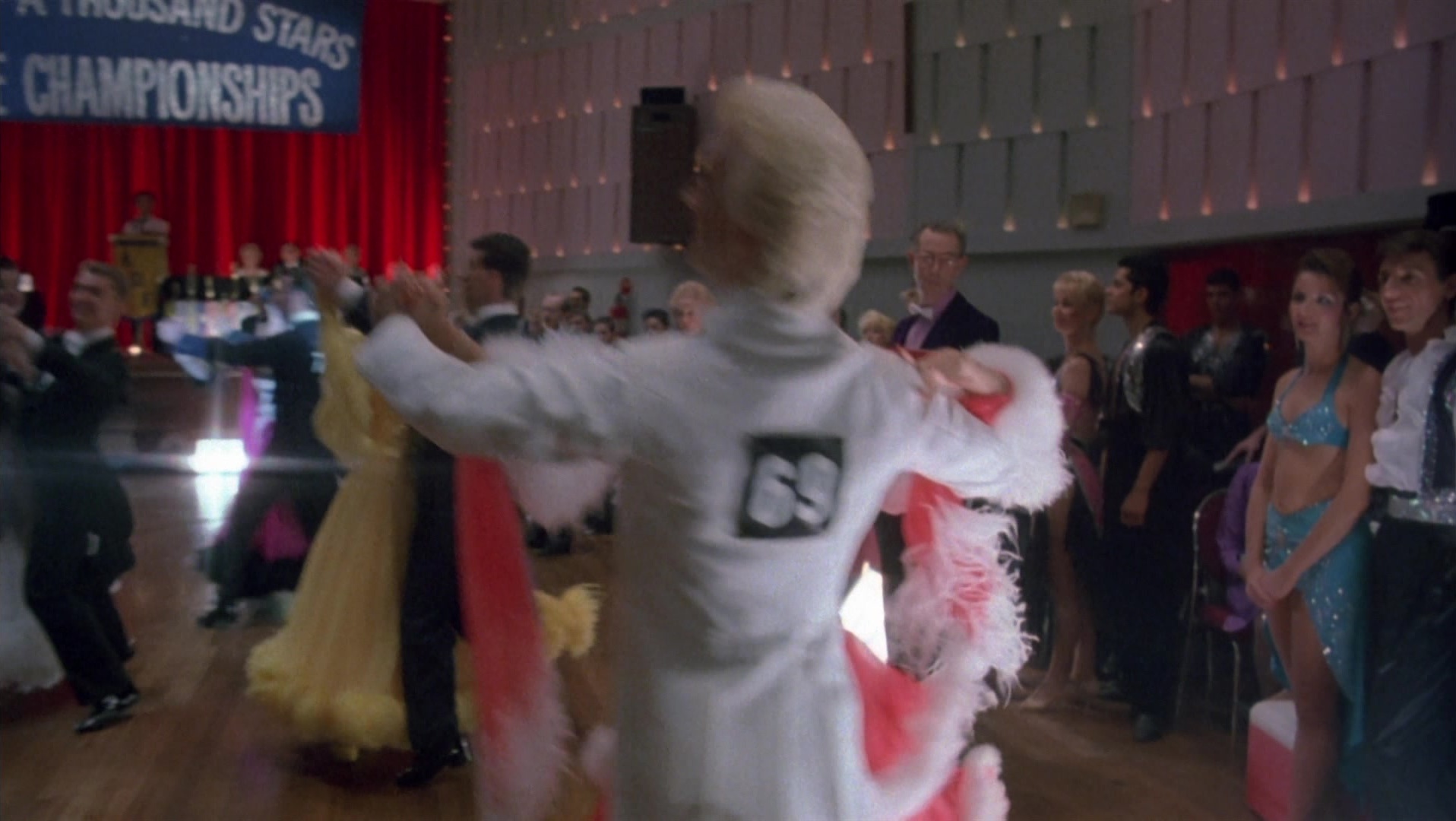 Strictly Ballroom (1992), close, 1.77:1 — film still
