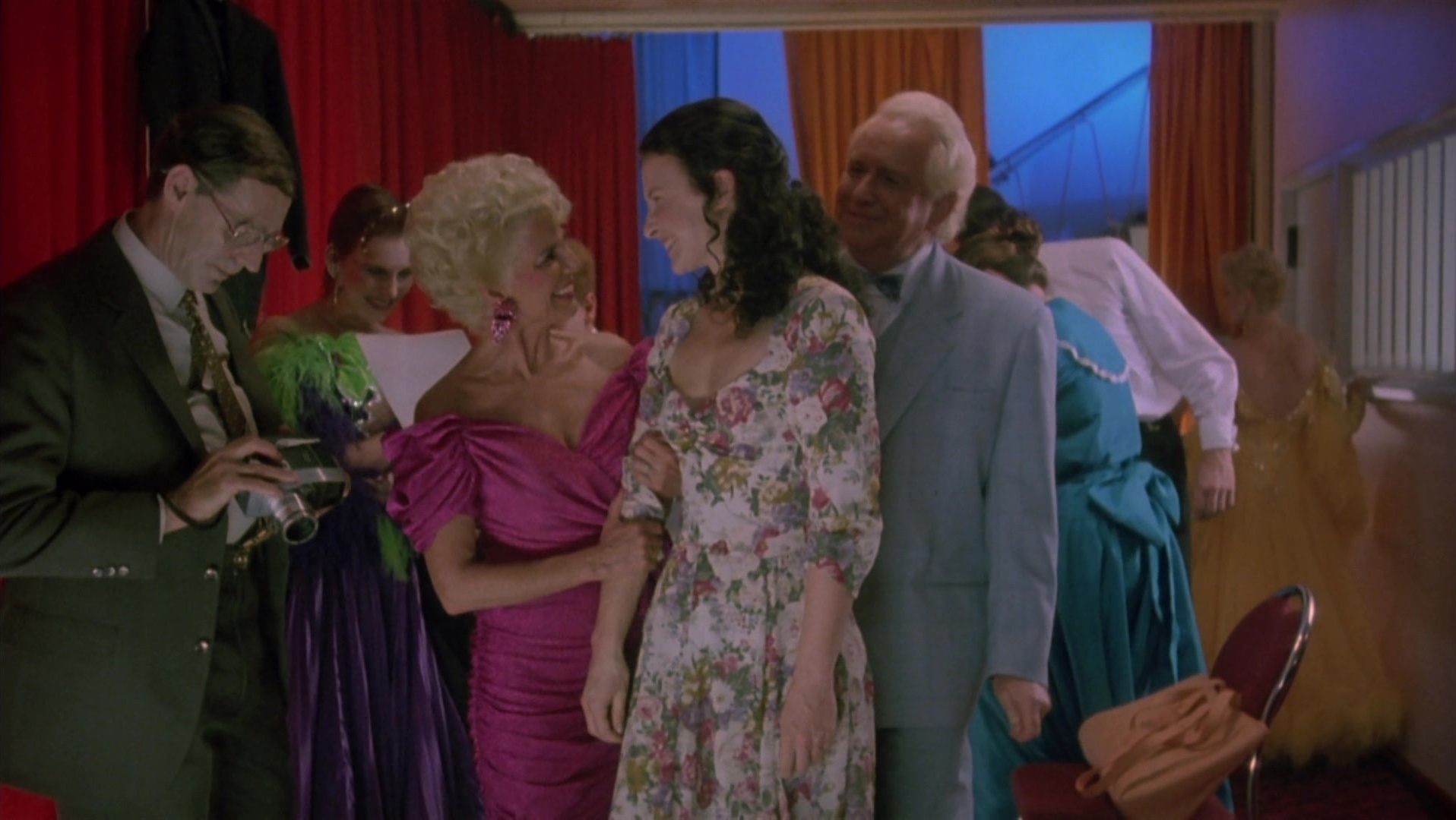 Strictly Ballroom (1992), wide, 1.77:1 — film still