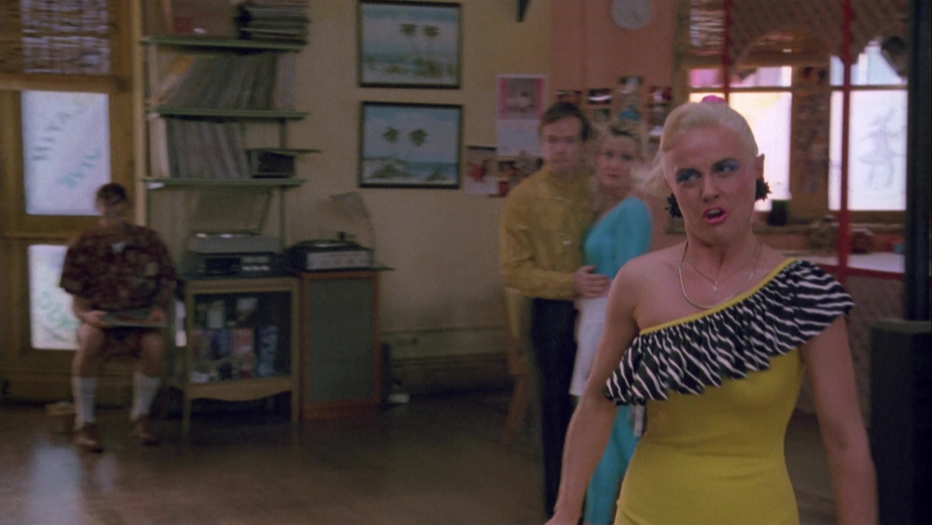 Strictly Ballroom (1992), wide, 1.78:1 — film still