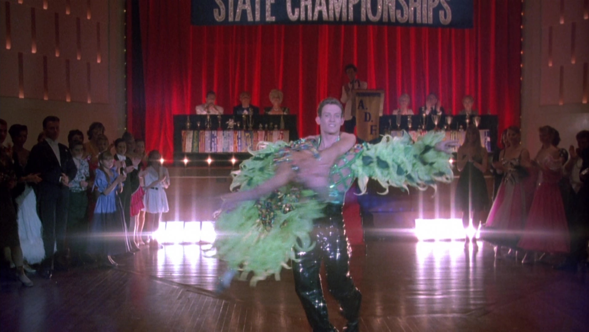 Strictly Ballroom (1992), wide, 1.77:1 — film still