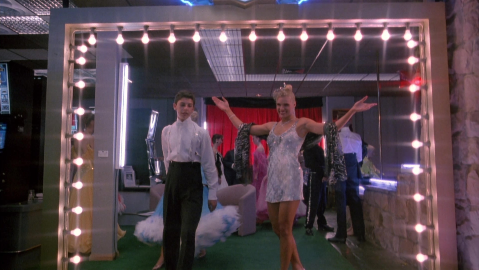 Strictly Ballroom (1992), wide, 1.77:1 — film still