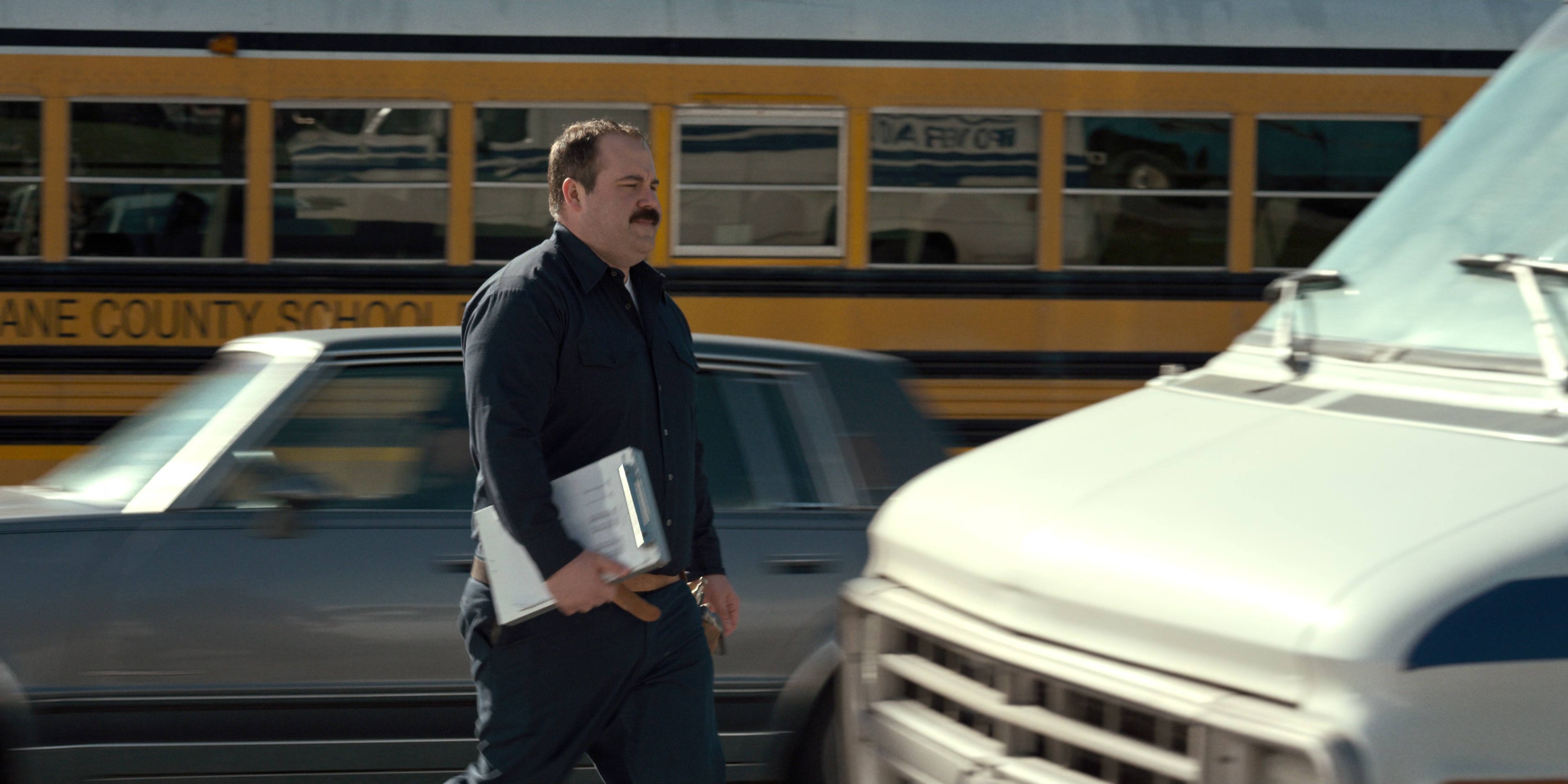 Stranger Things (2016), wide, 2.00:1 — film still