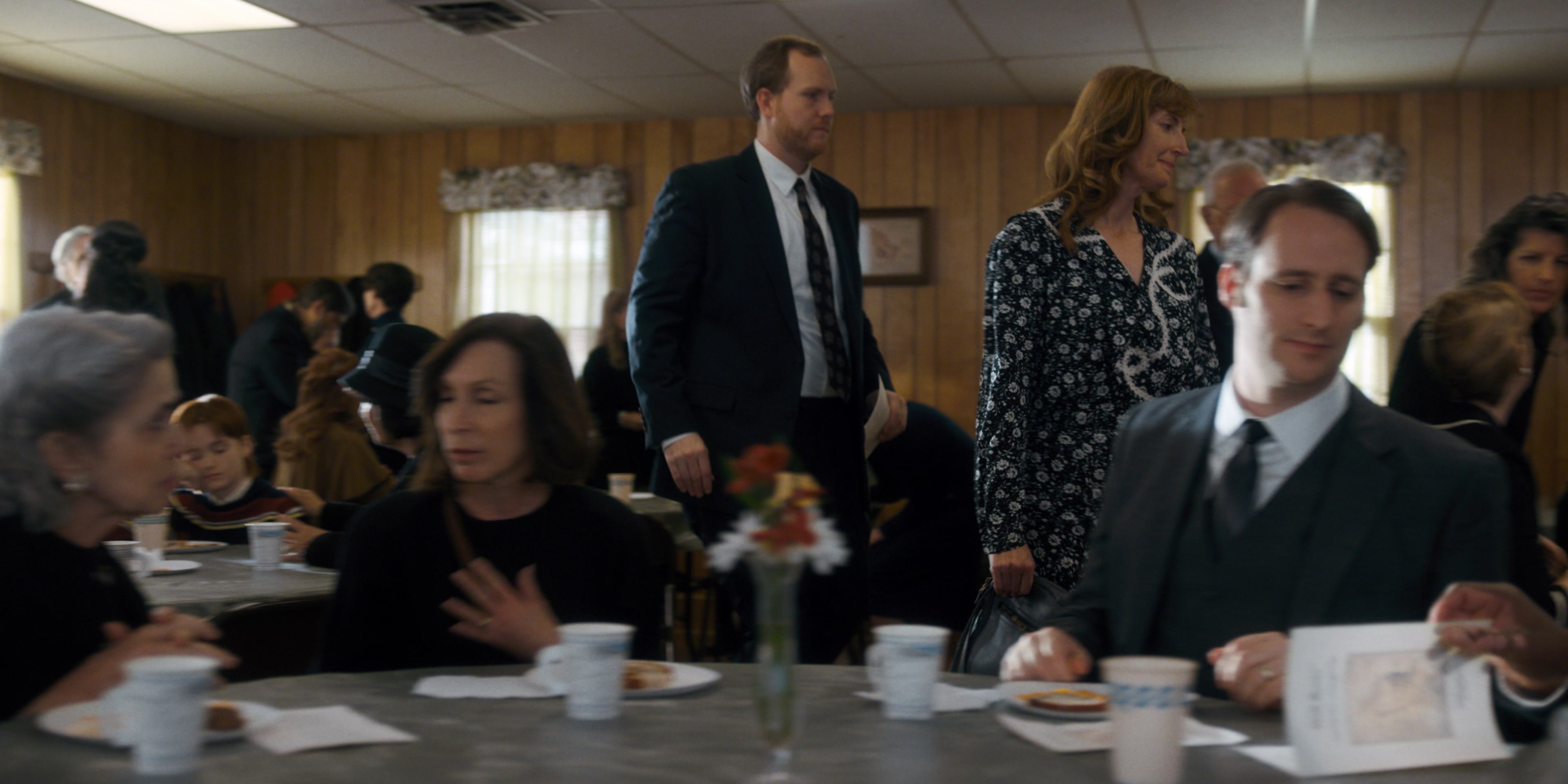 Stranger Things (2016), wide, 2.00:1 — film still