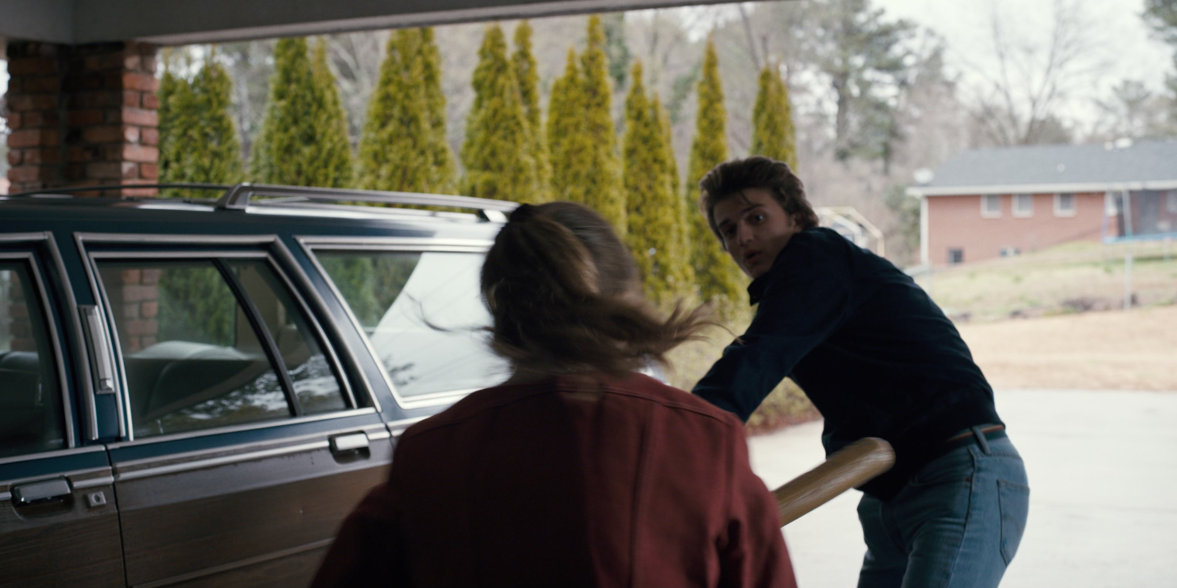 Stranger Things (2016), wide, 2.00:1 — film still