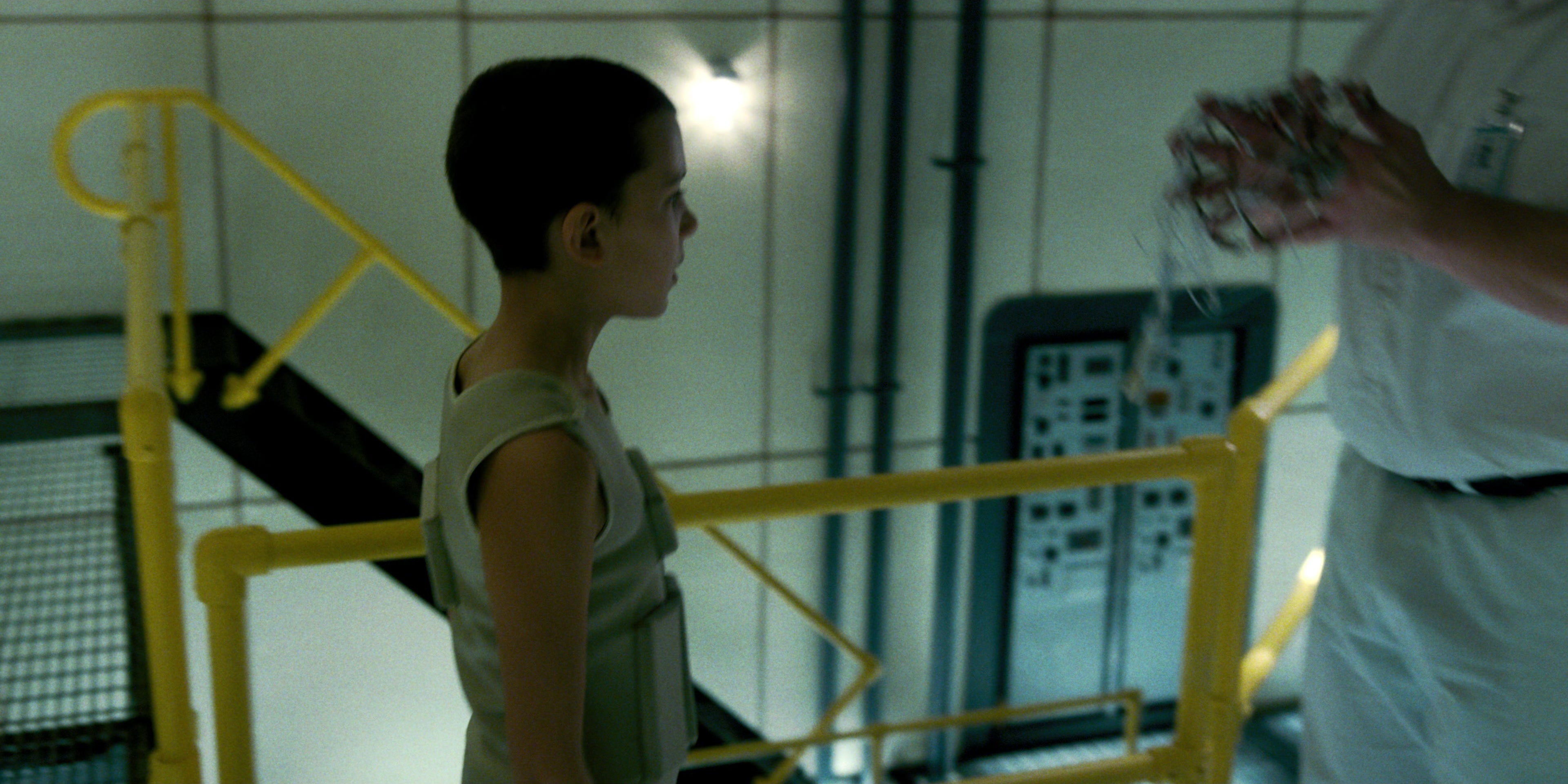 Stranger Things (2016), medium, 2.00:1 — film still