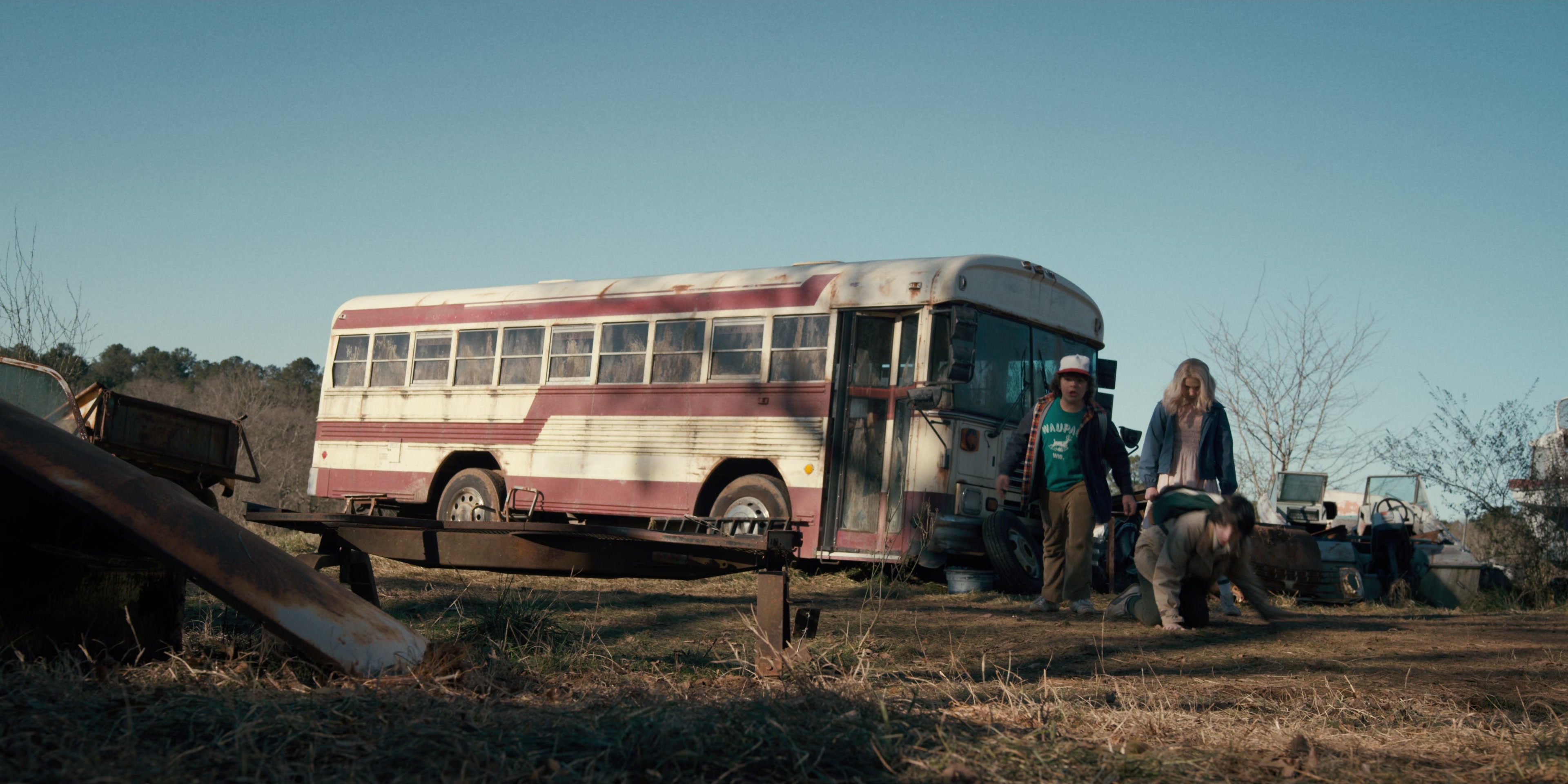 Stranger Things (2016), wide, 2.00:1 — film still