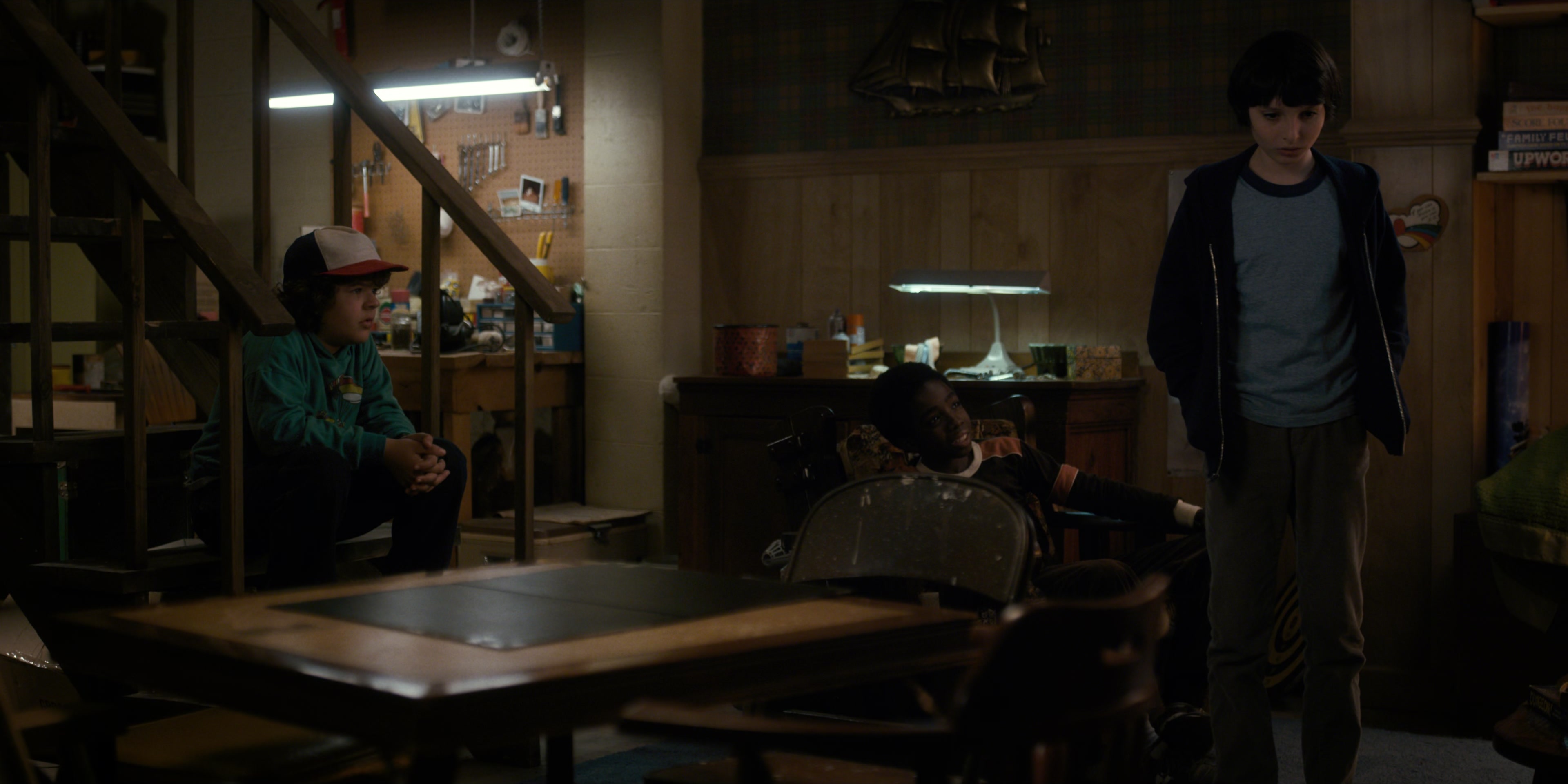Stranger Things (2016), wide, 2.00:1 — film still