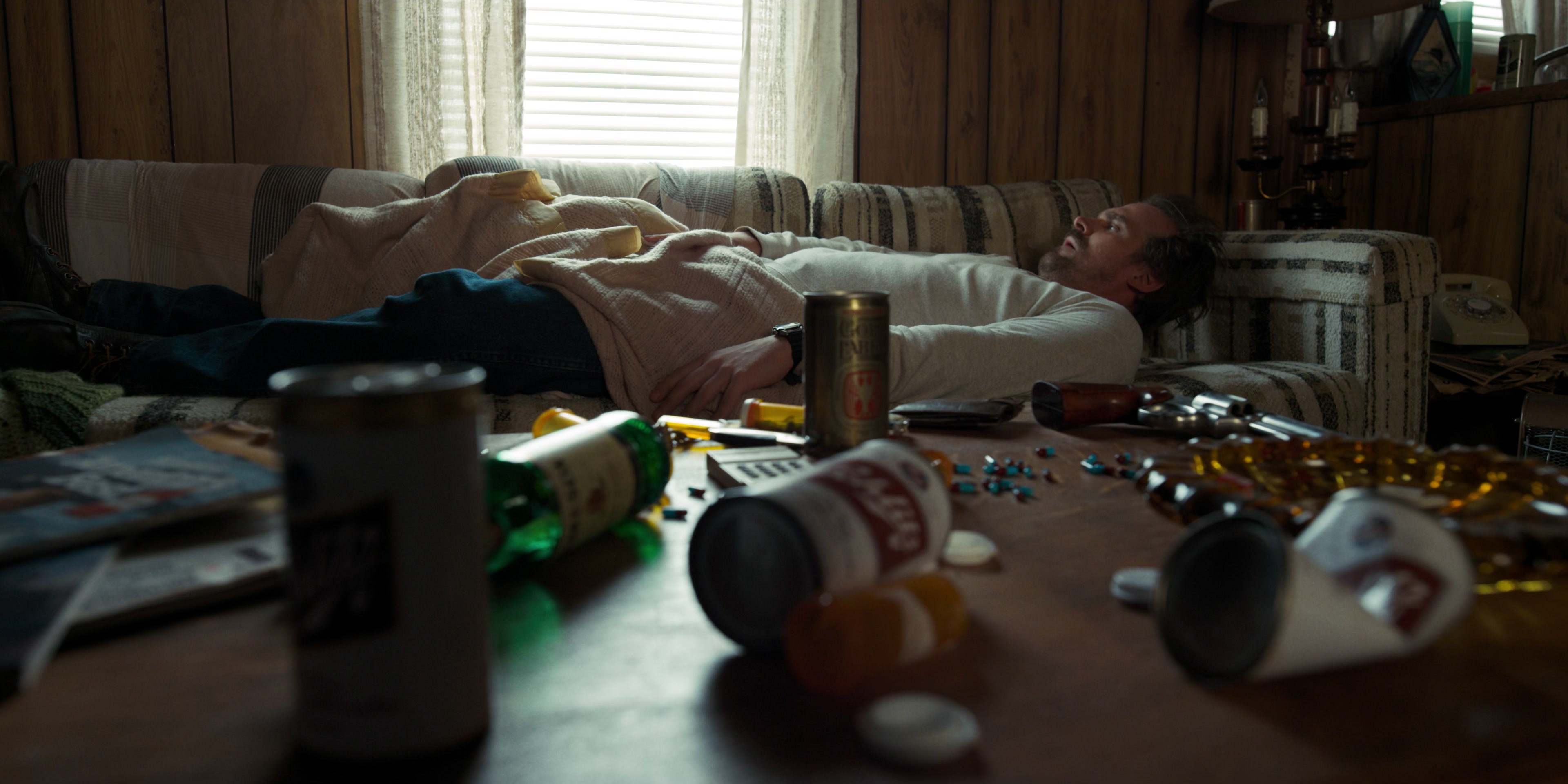 Stranger Things (2016), wide, 2.00:1 — film still