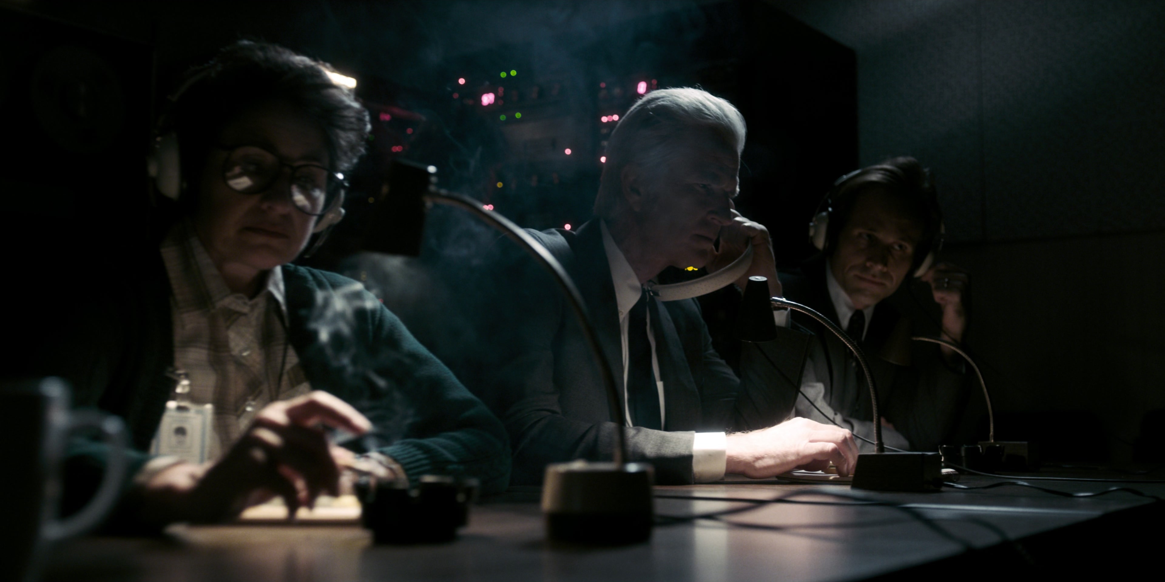 Stranger Things (2016), wide, 2.00:1 — film still