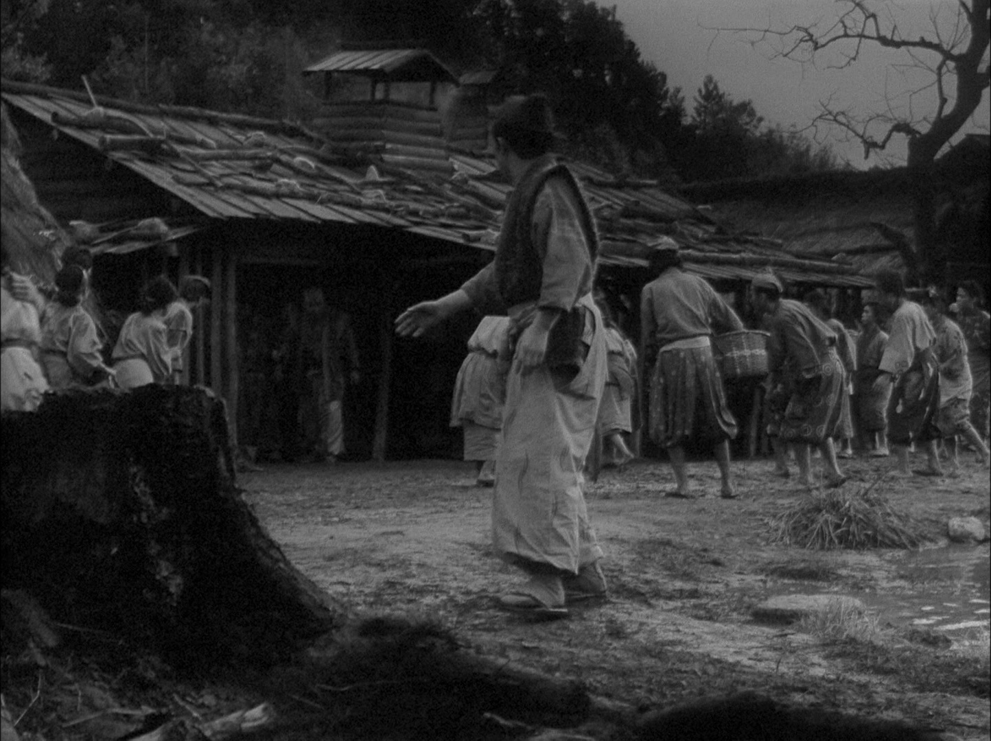Sansho dayu (1954), wide, 1.34:1 — film still