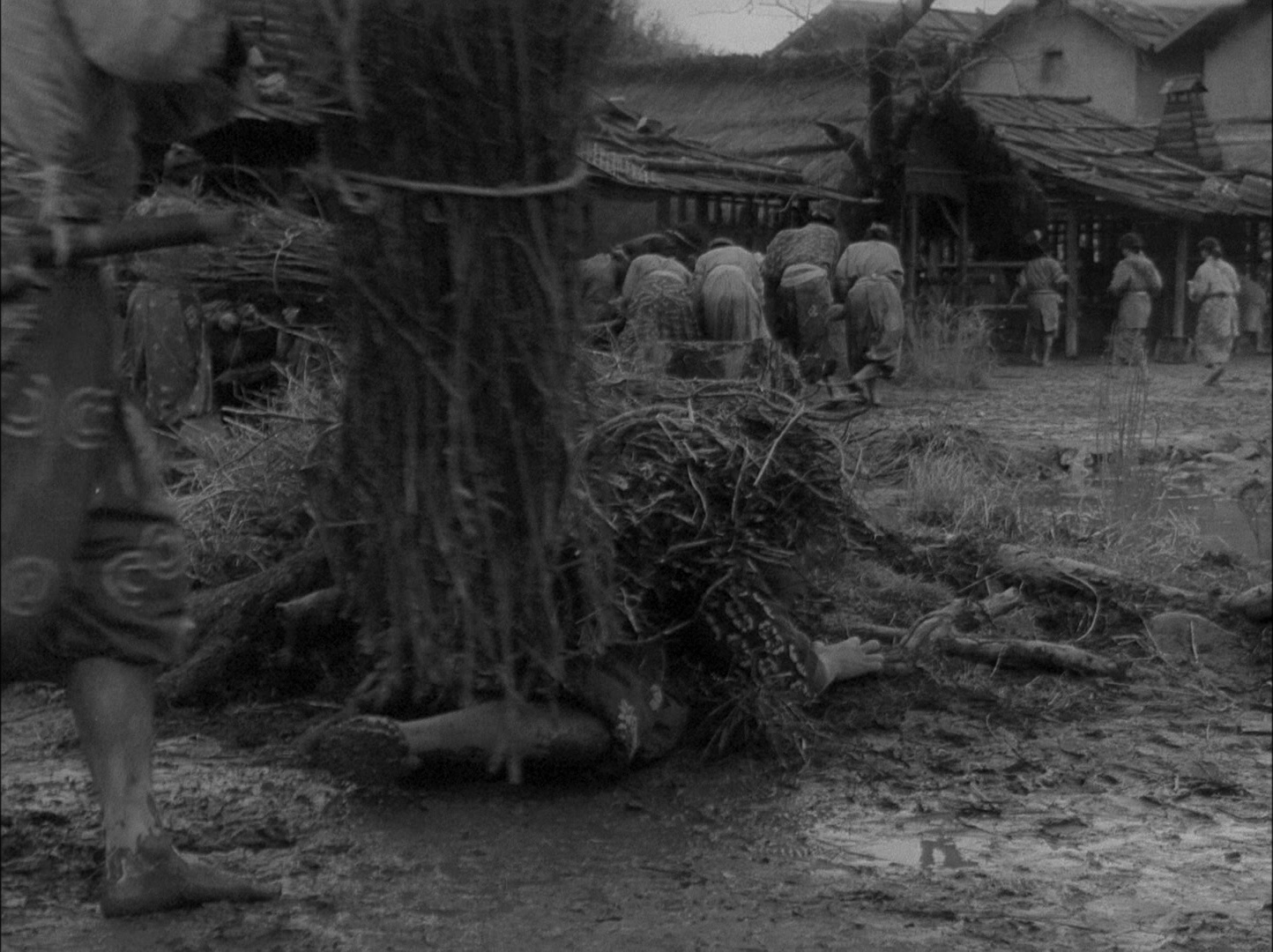 Sansho dayu (1954), wide, 1.34:1 — film still