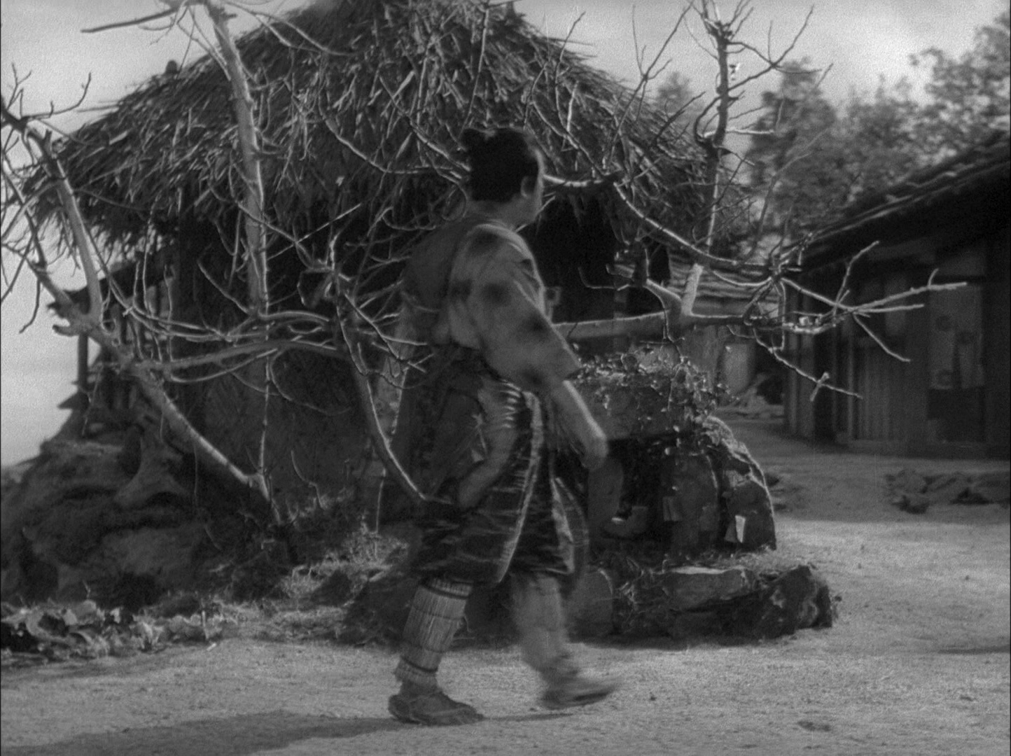Sansho dayu (1954), wide, 1.34:1 — film still