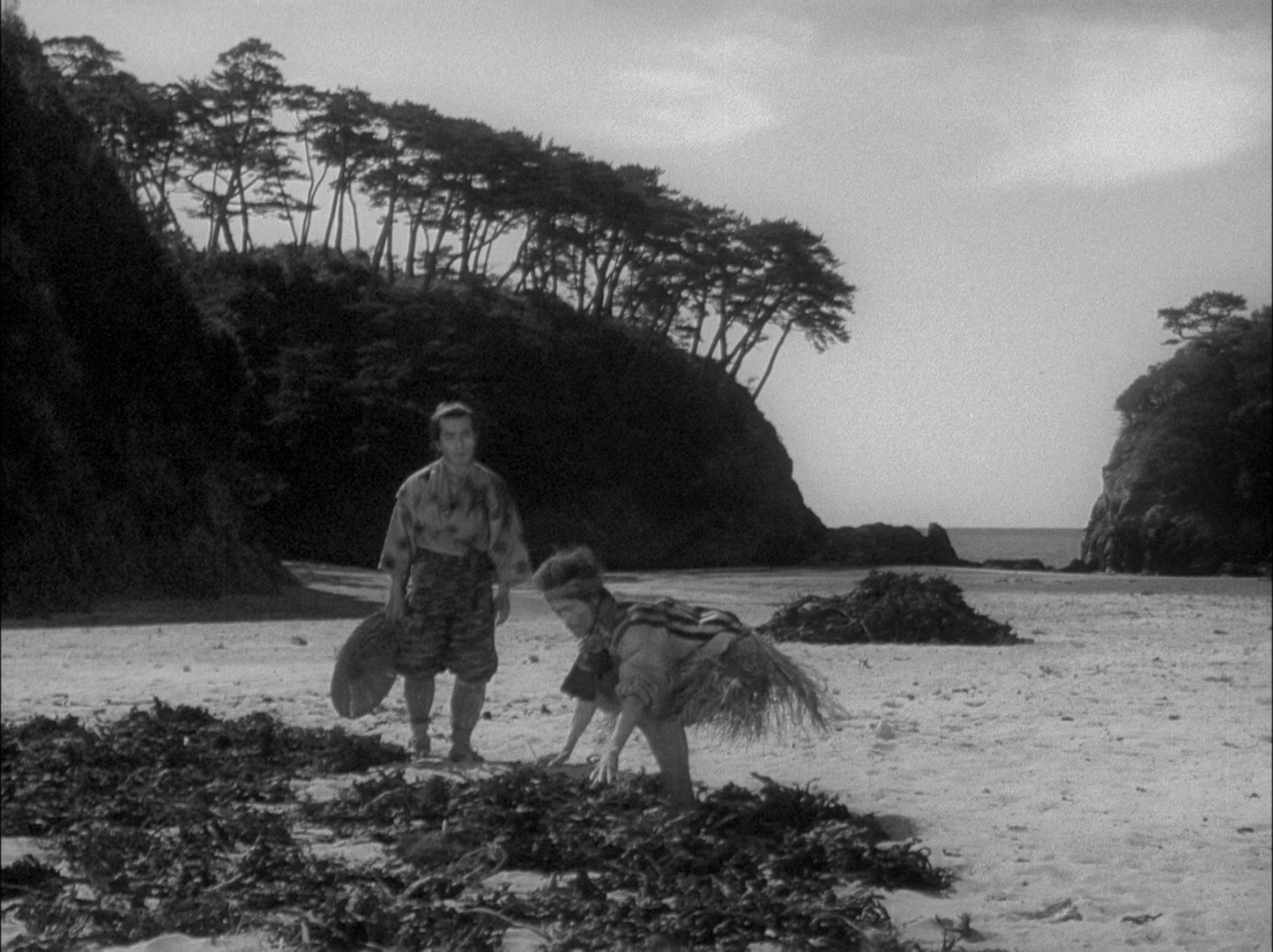 Sansho dayu (1954), wide, 1.34:1 — film still