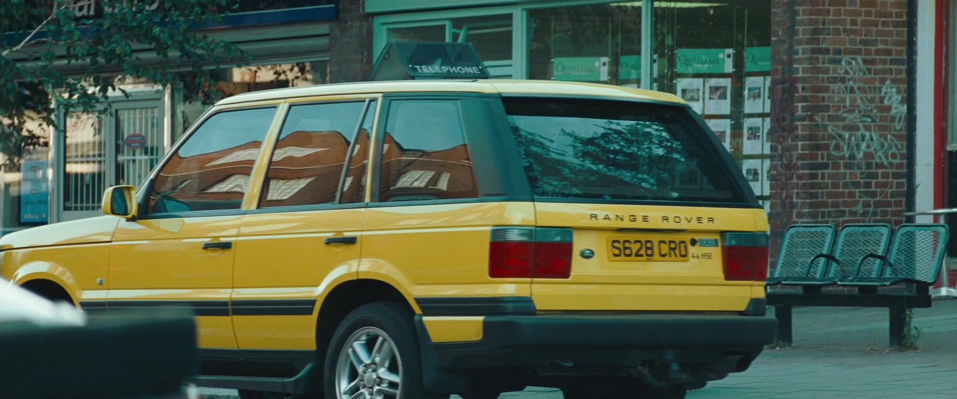 Layer Cake (2004), wide, 2.40:1 — film still