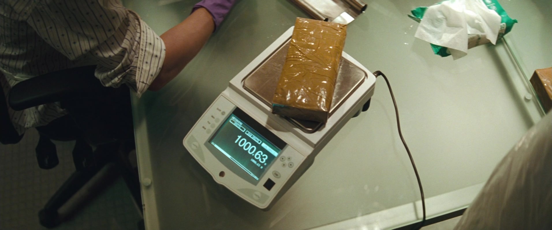 Layer Cake (2004), wide, 2.40:1 — film still