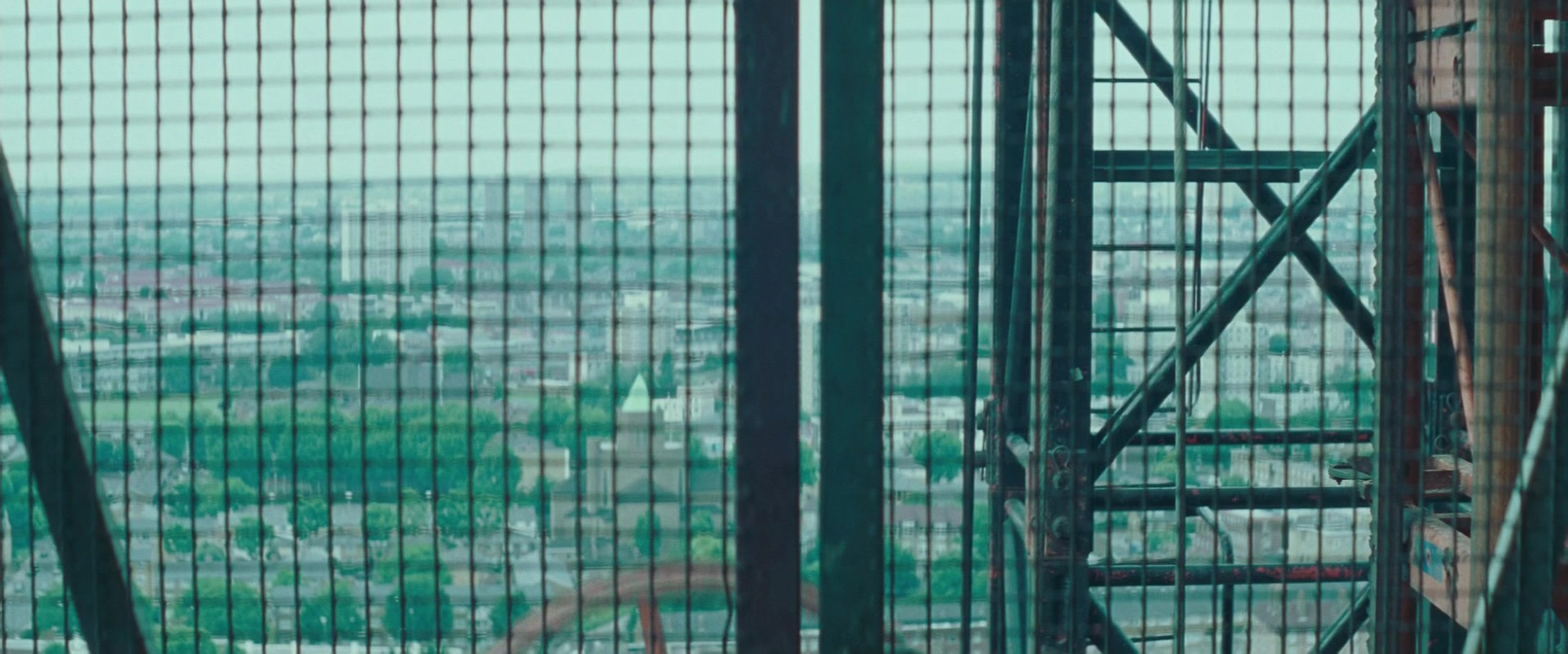 Layer Cake (2004), wide, 2.40:1 — film still