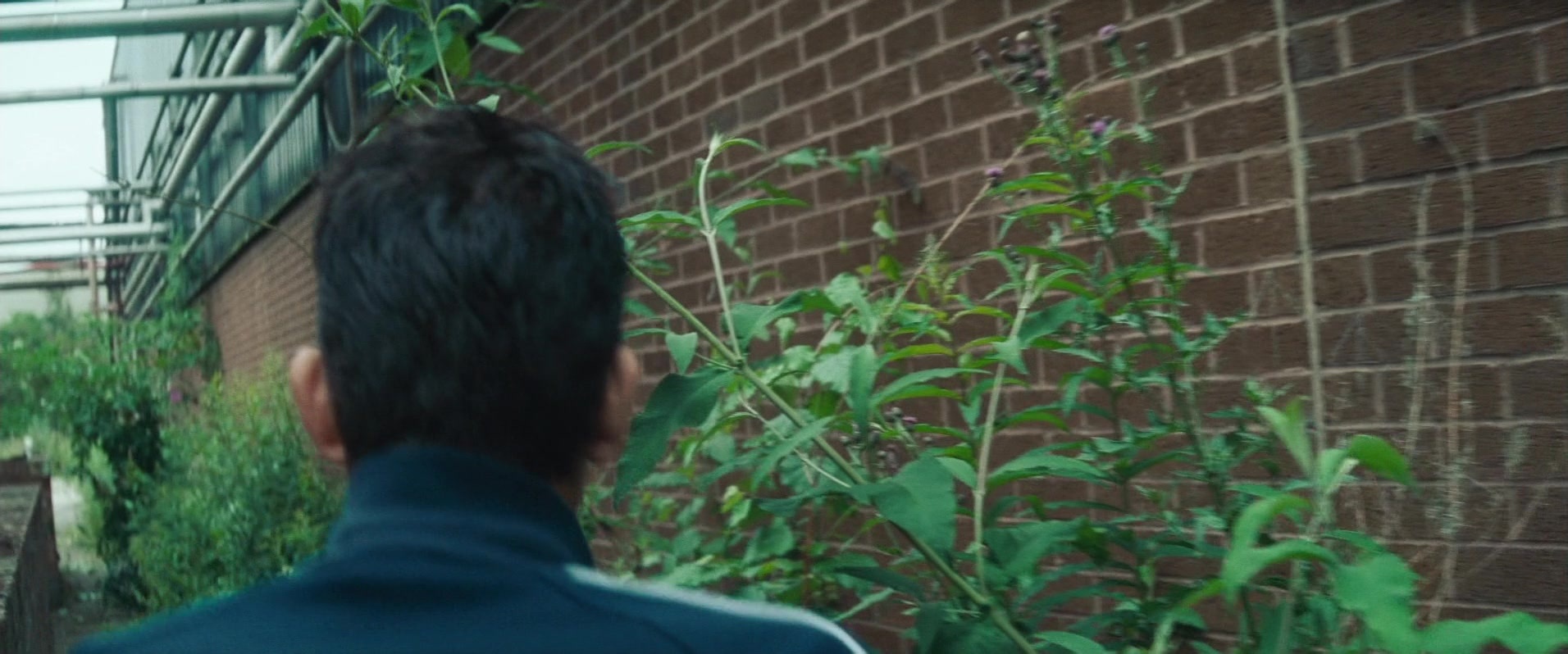 Layer Cake (2004), wide, 2.40:1 — film still