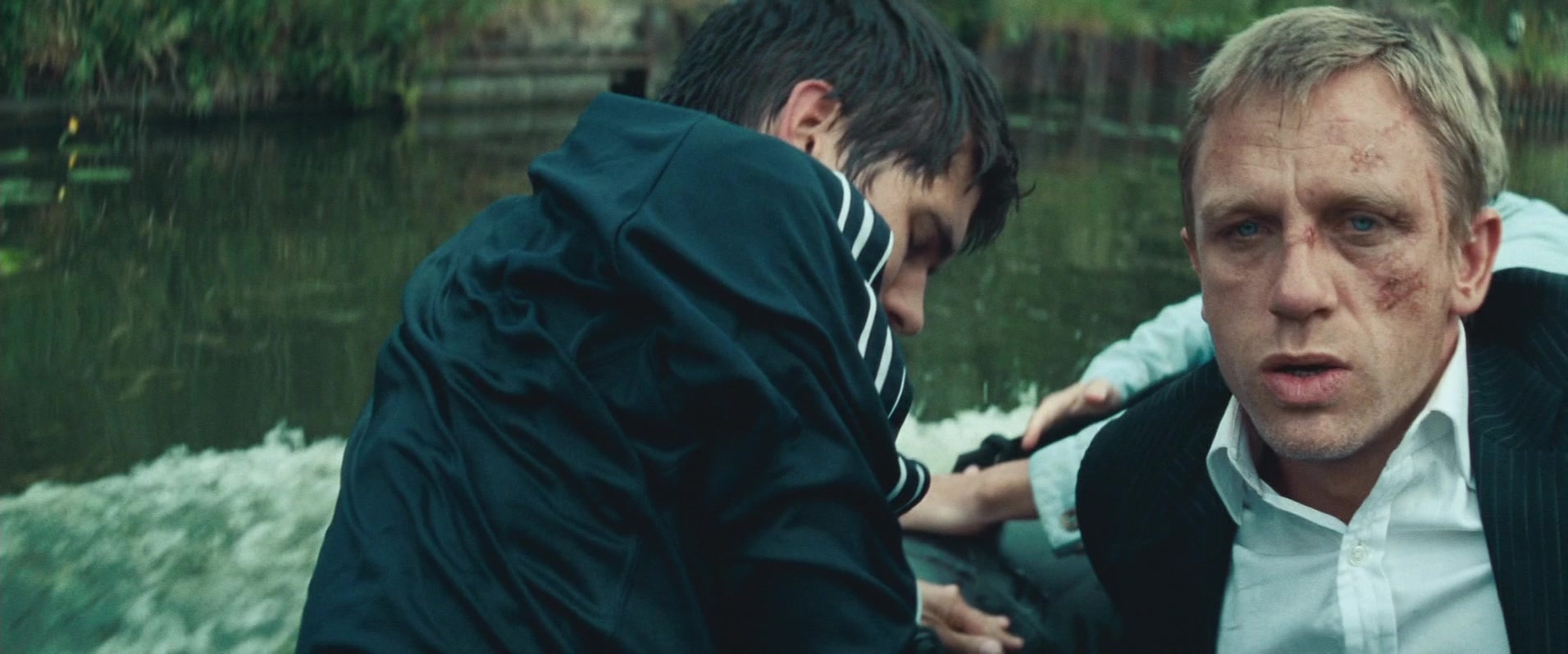 Layer Cake (2004), medium, 2.40:1 — film still